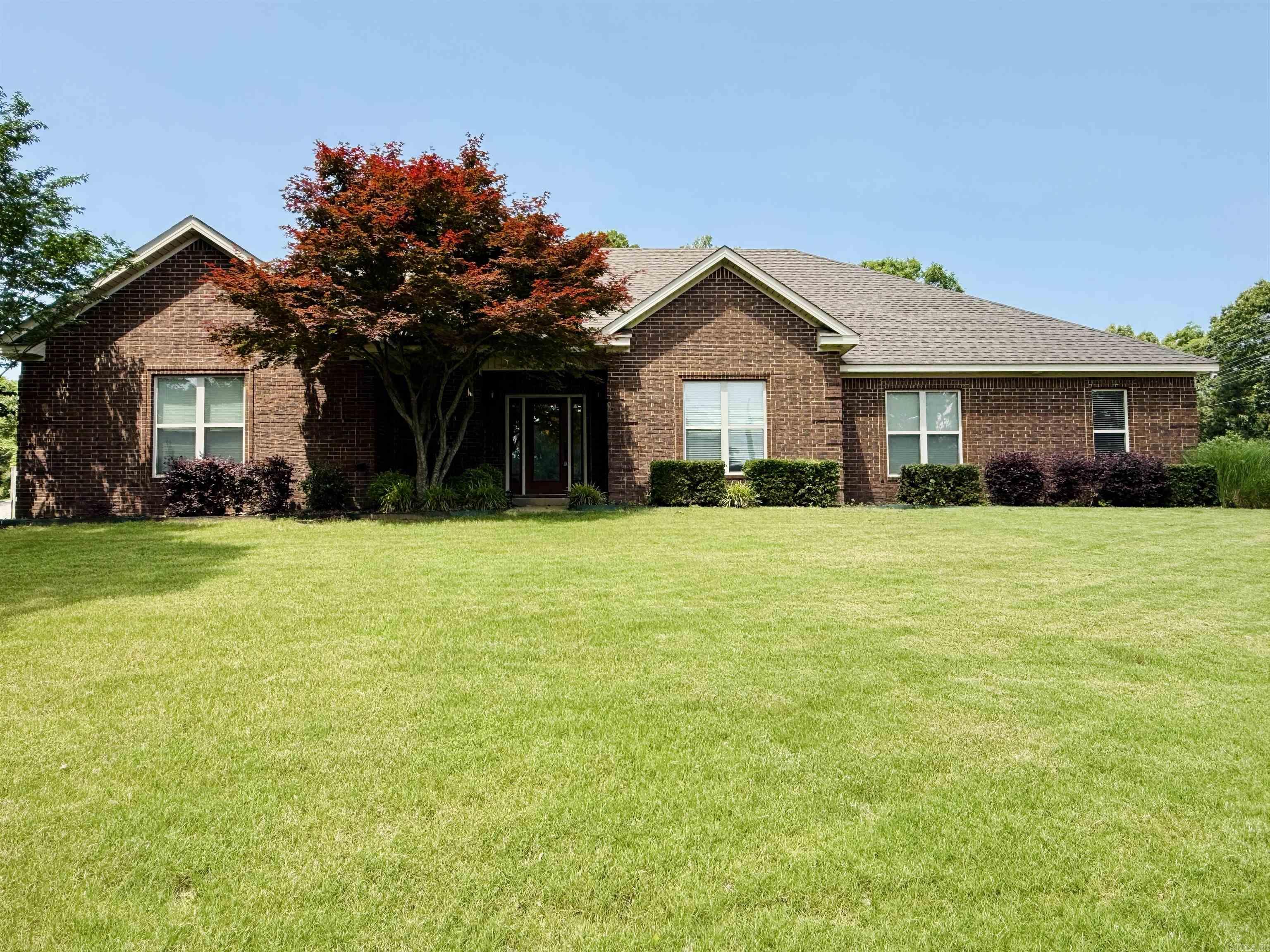 Country Lake - Residential