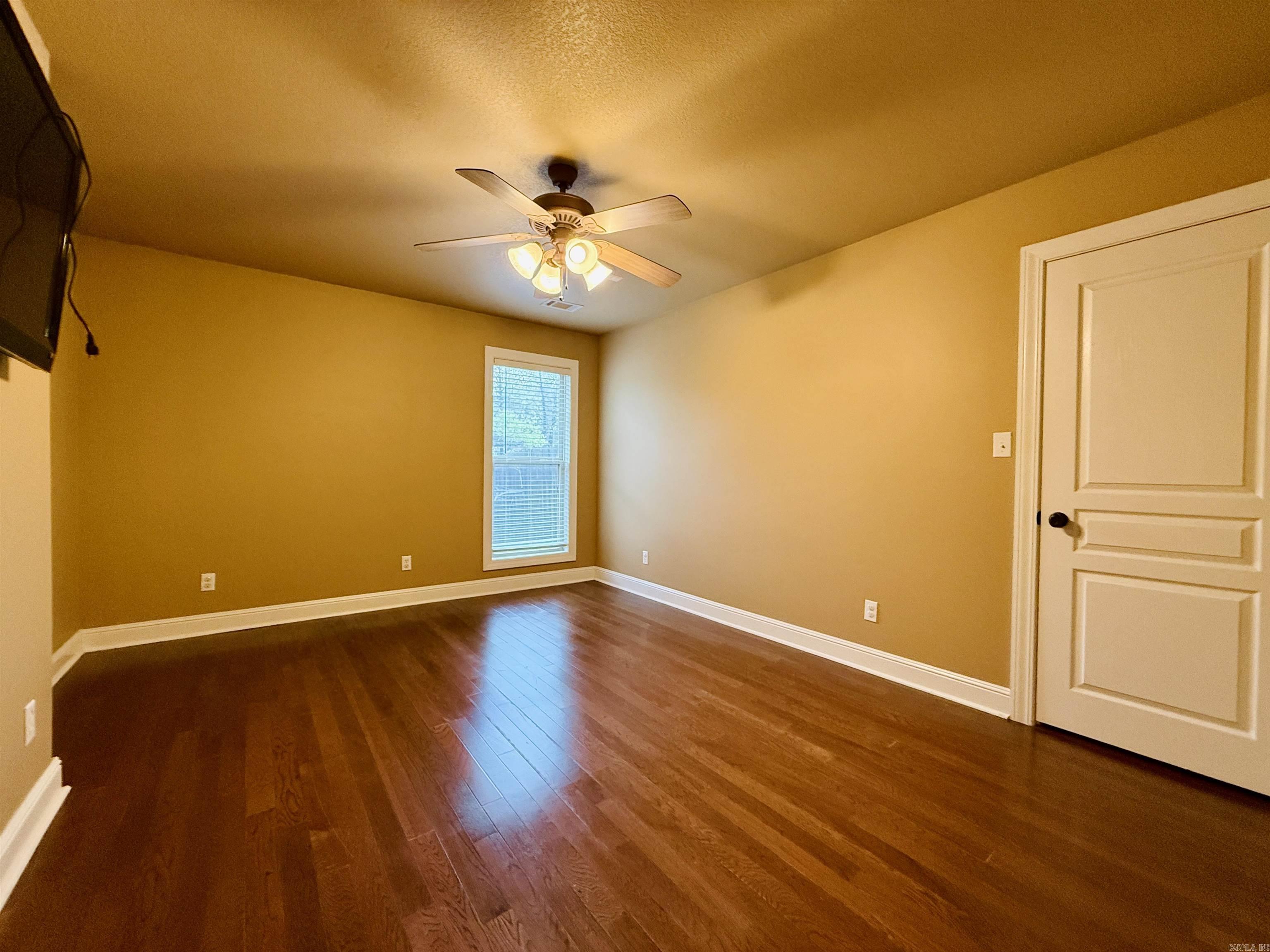 Country Lake - Residential