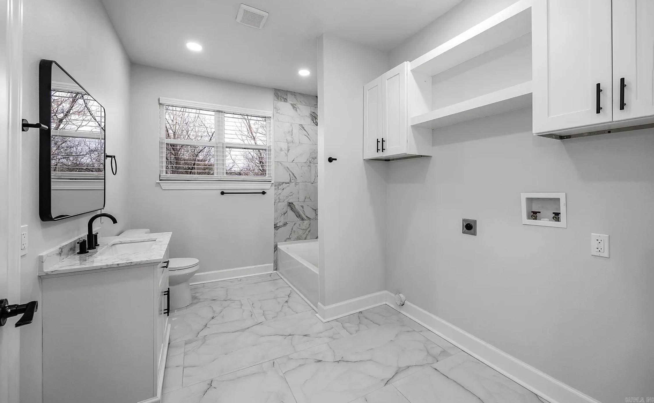 Worthen Wat - Residential Lease