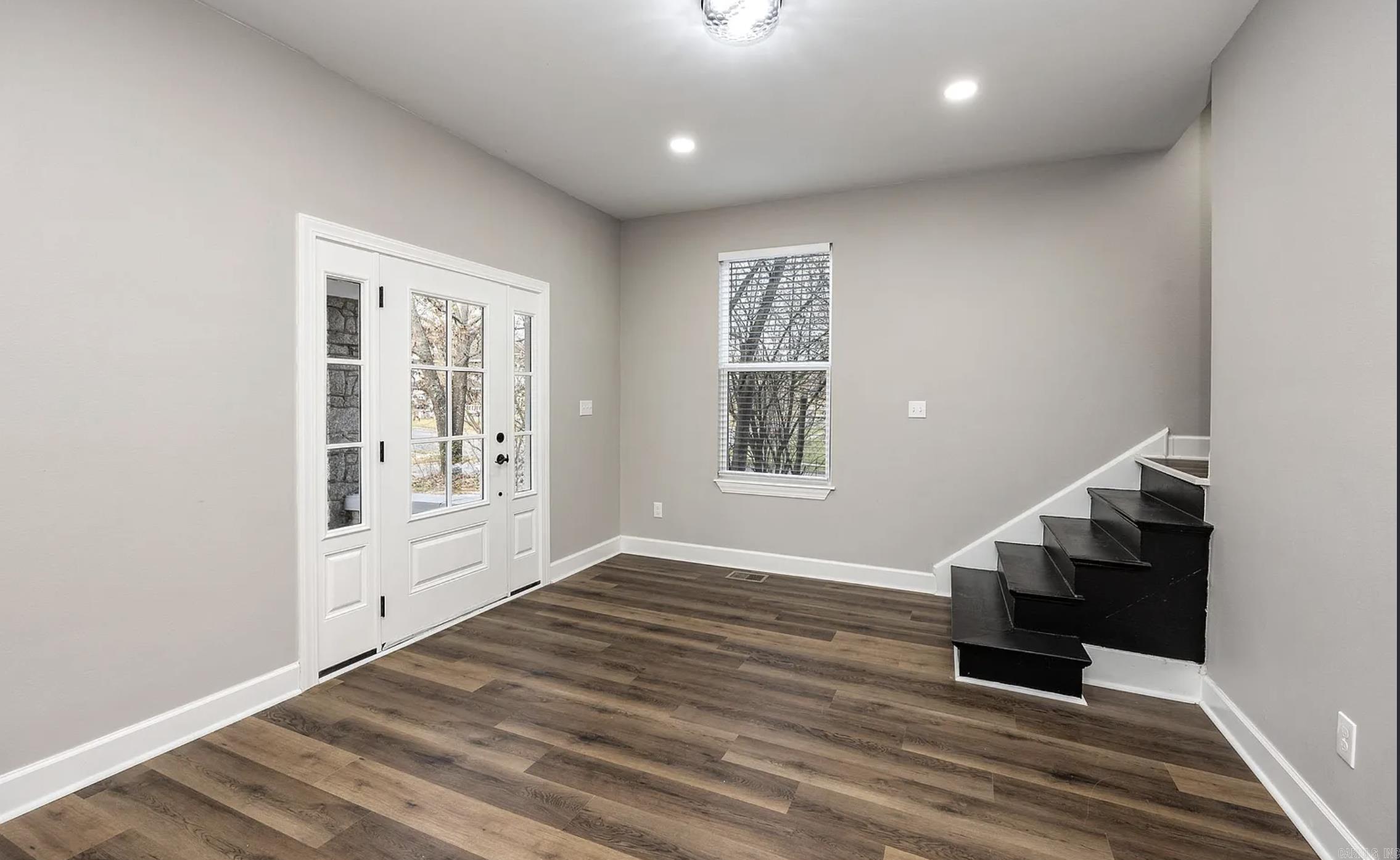 Worthen Wat - Residential Lease