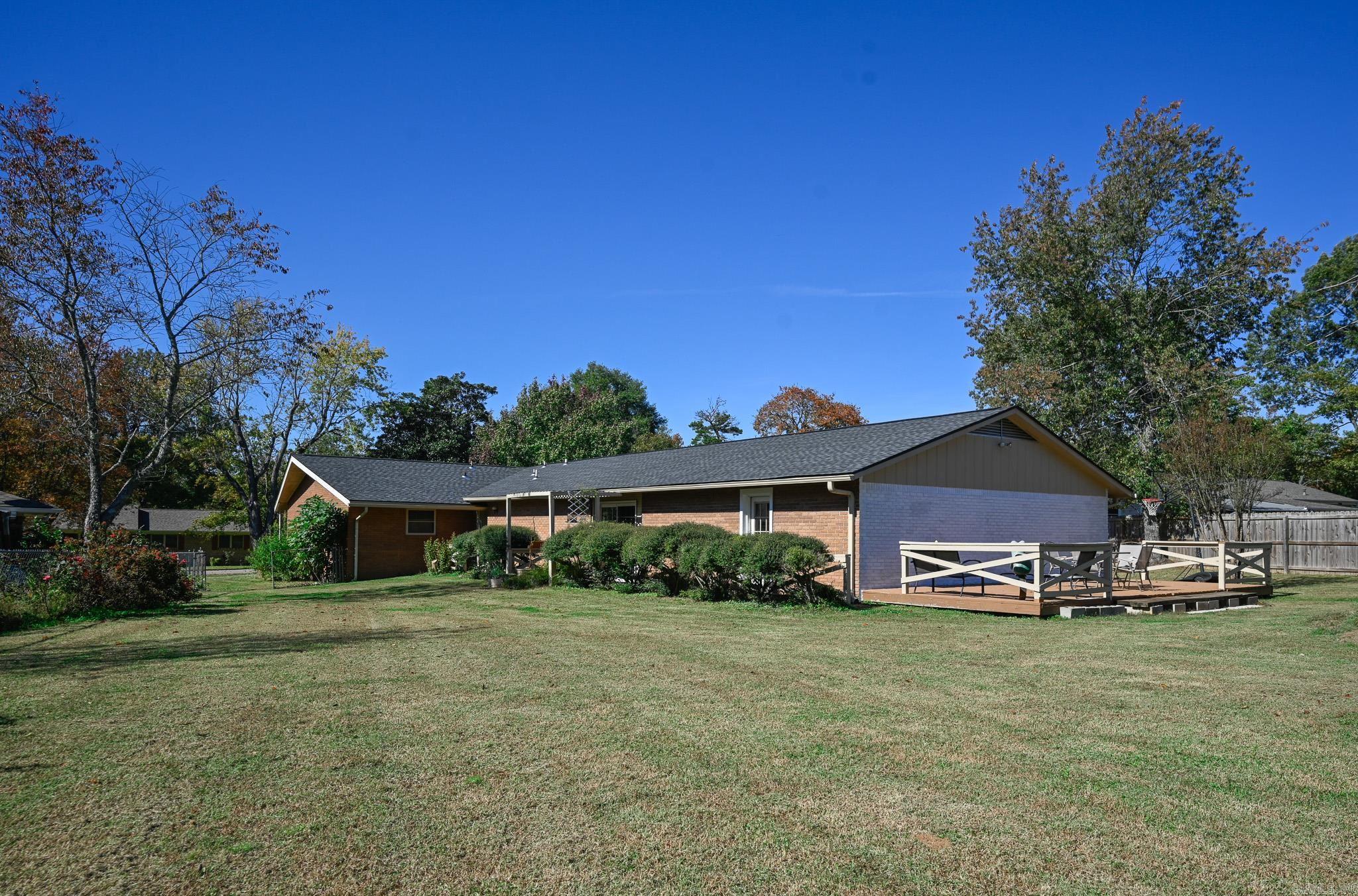 Riales - Residential