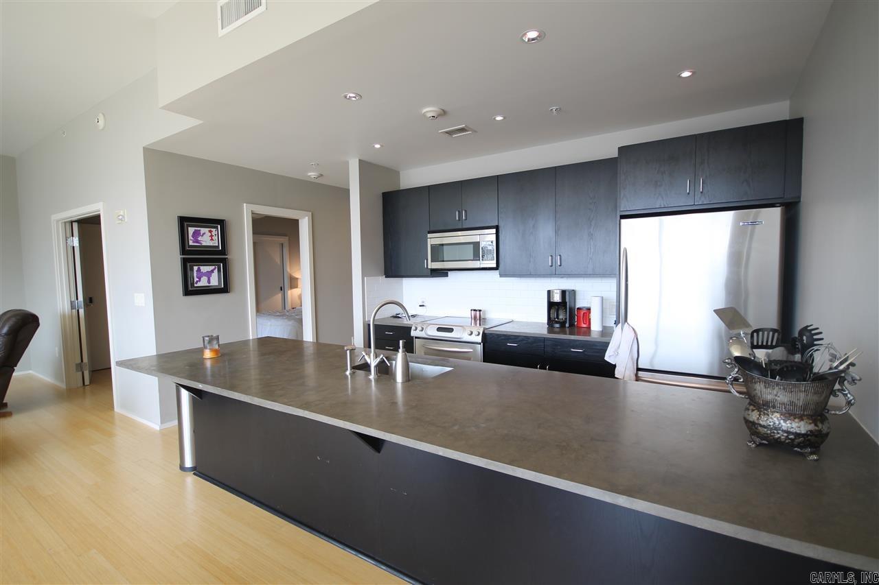 300 THIRD HPR - Residential