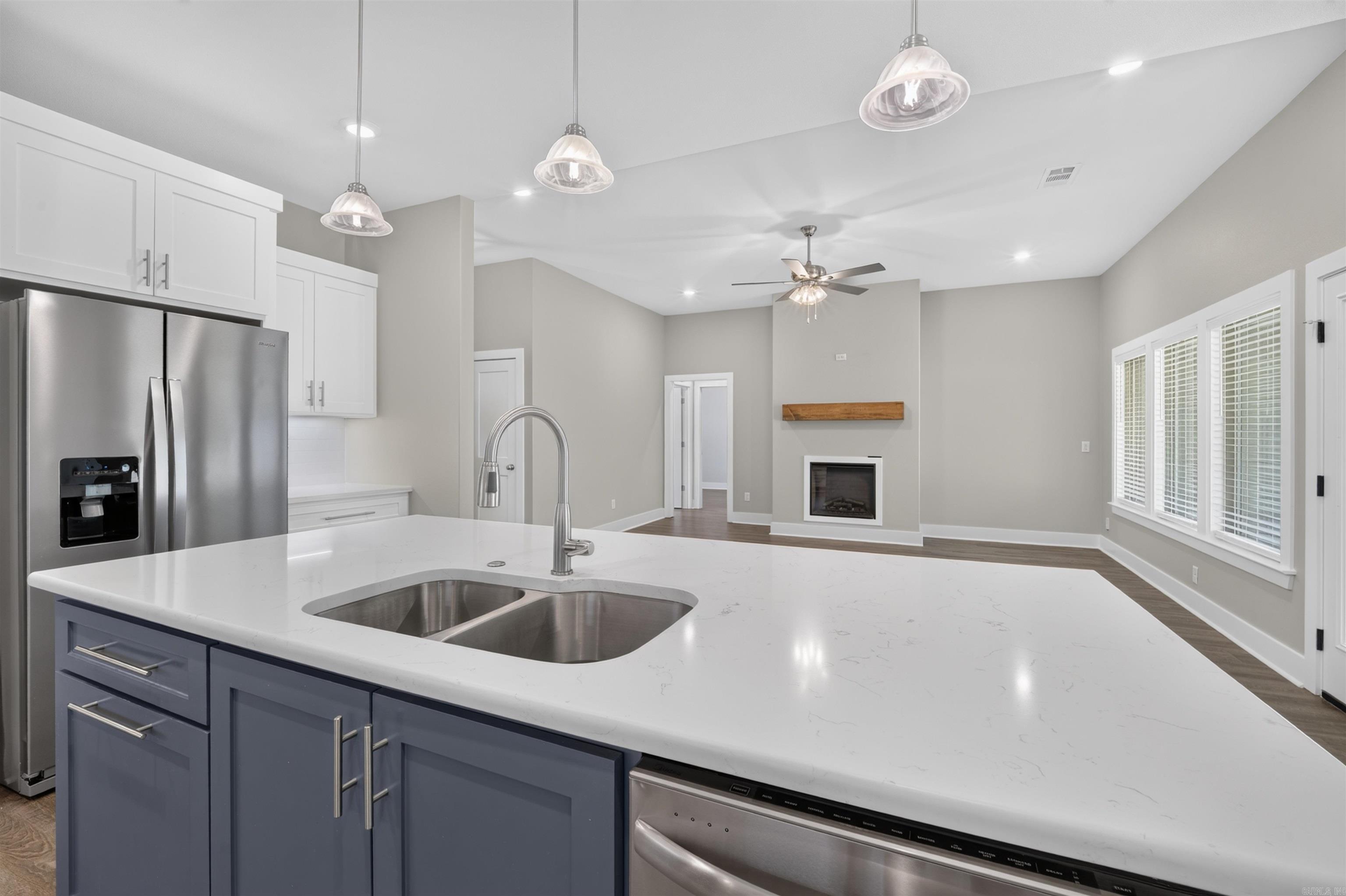 CYPRESS VALLEY - Residential