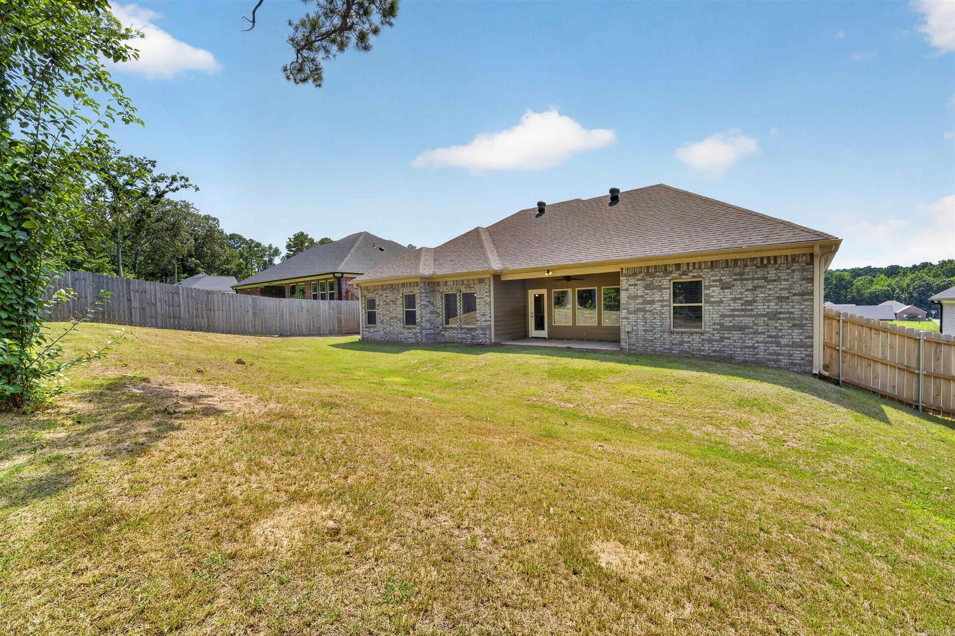 CYPRESS VALLEY - Residential