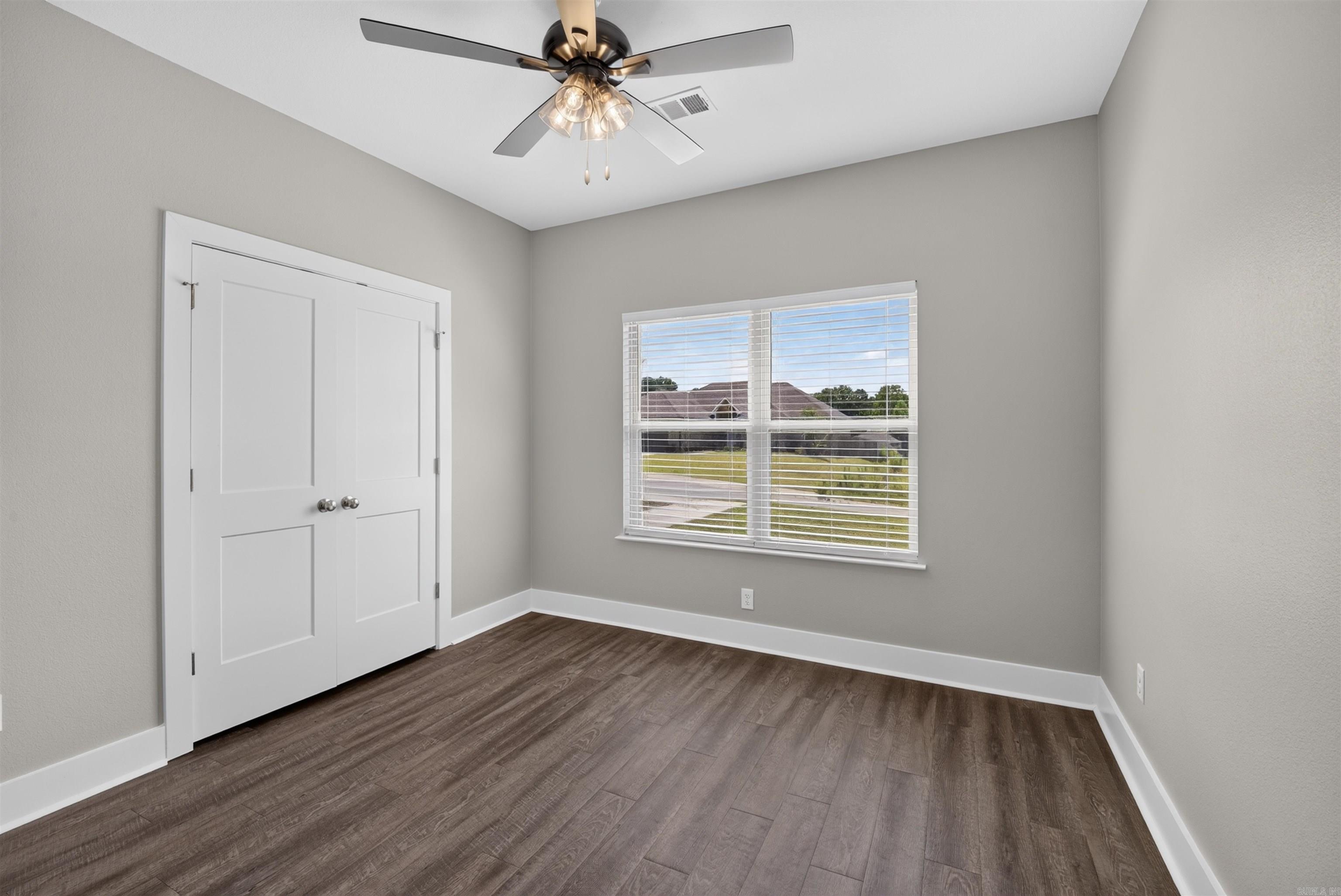 CYPRESS VALLEY - Residential