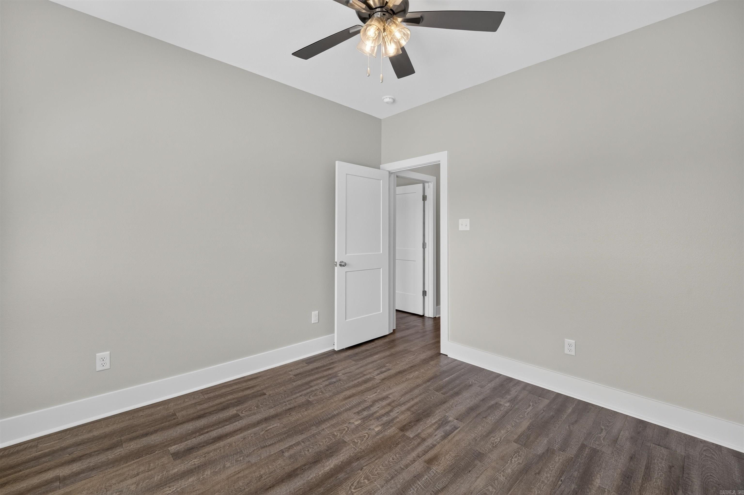 CYPRESS VALLEY - Residential