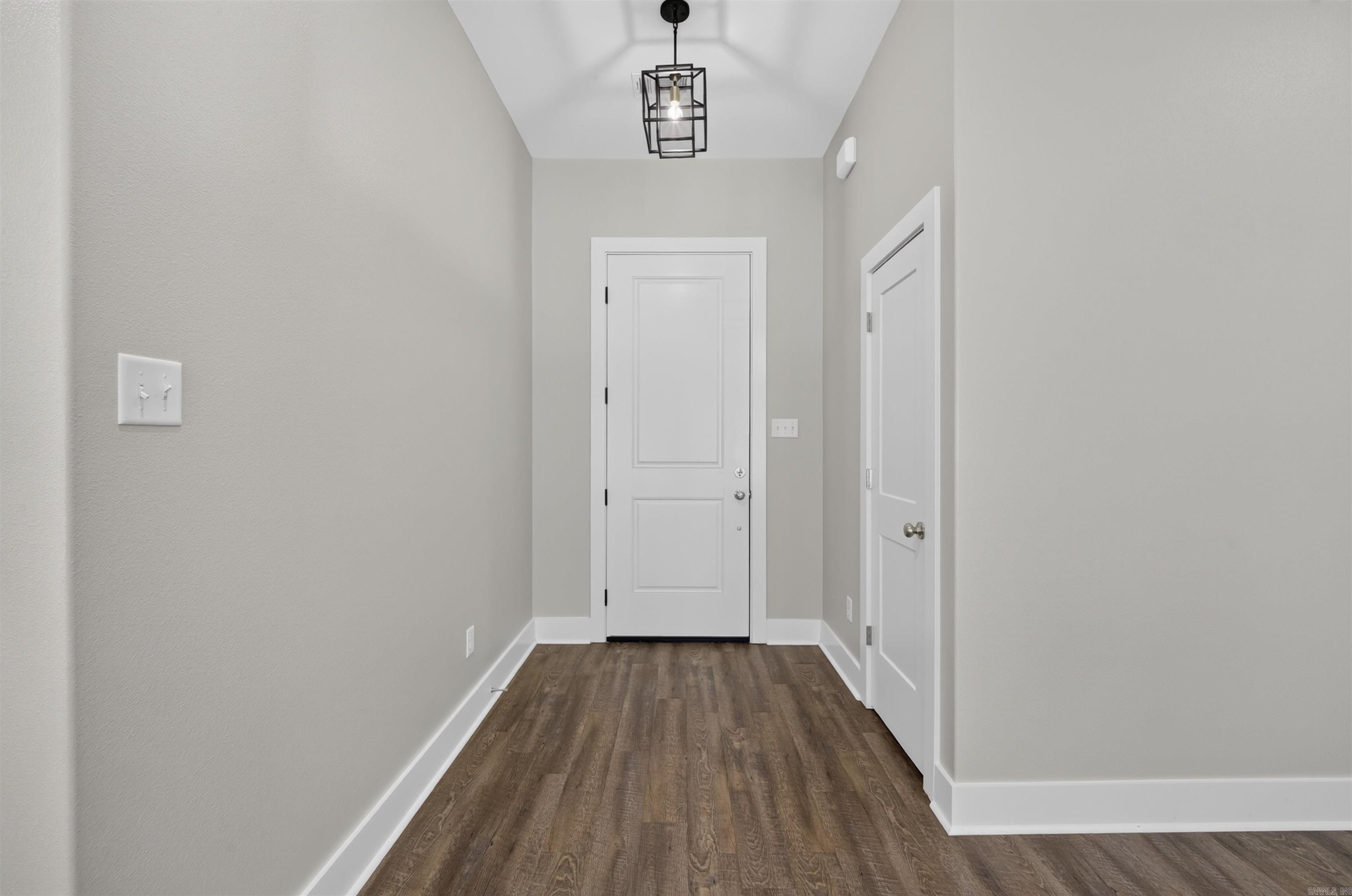 CYPRESS VALLEY - Residential
