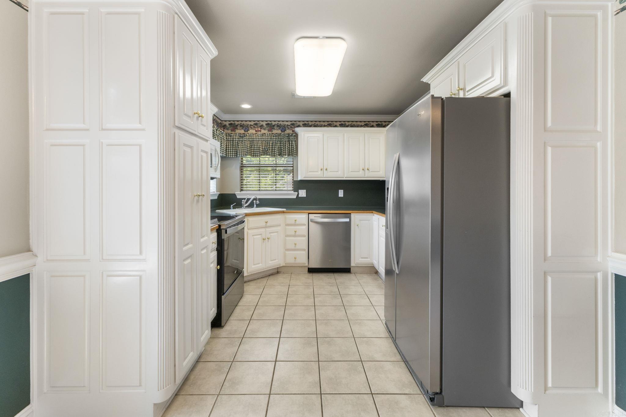 AUTUMN WOOD ESTATES - Residential