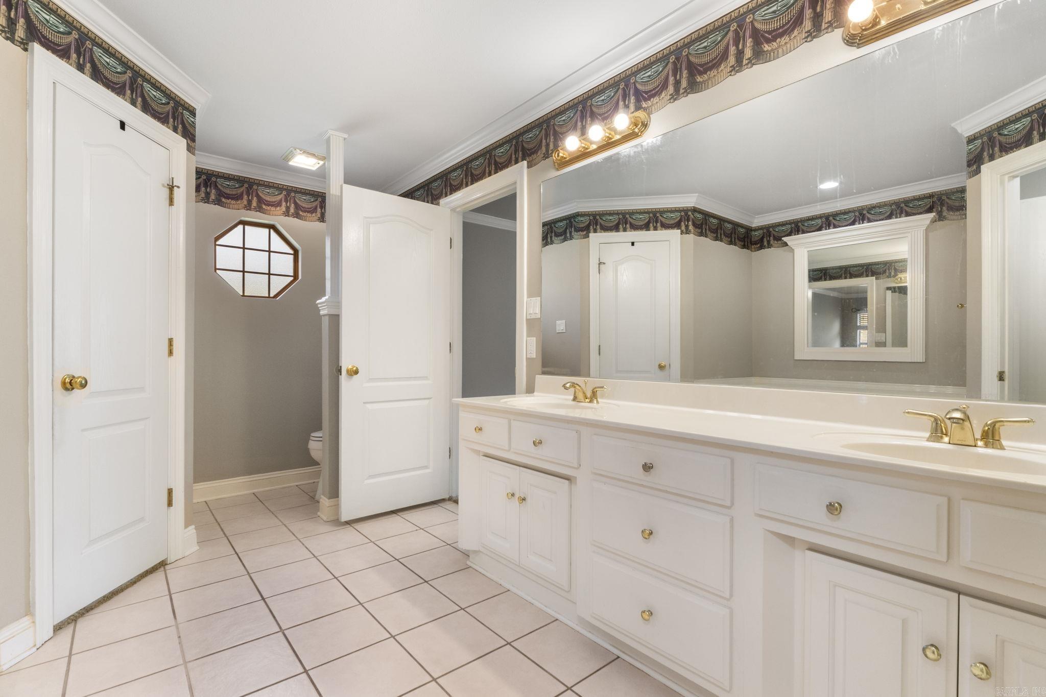 AUTUMN WOOD ESTATES - Residential