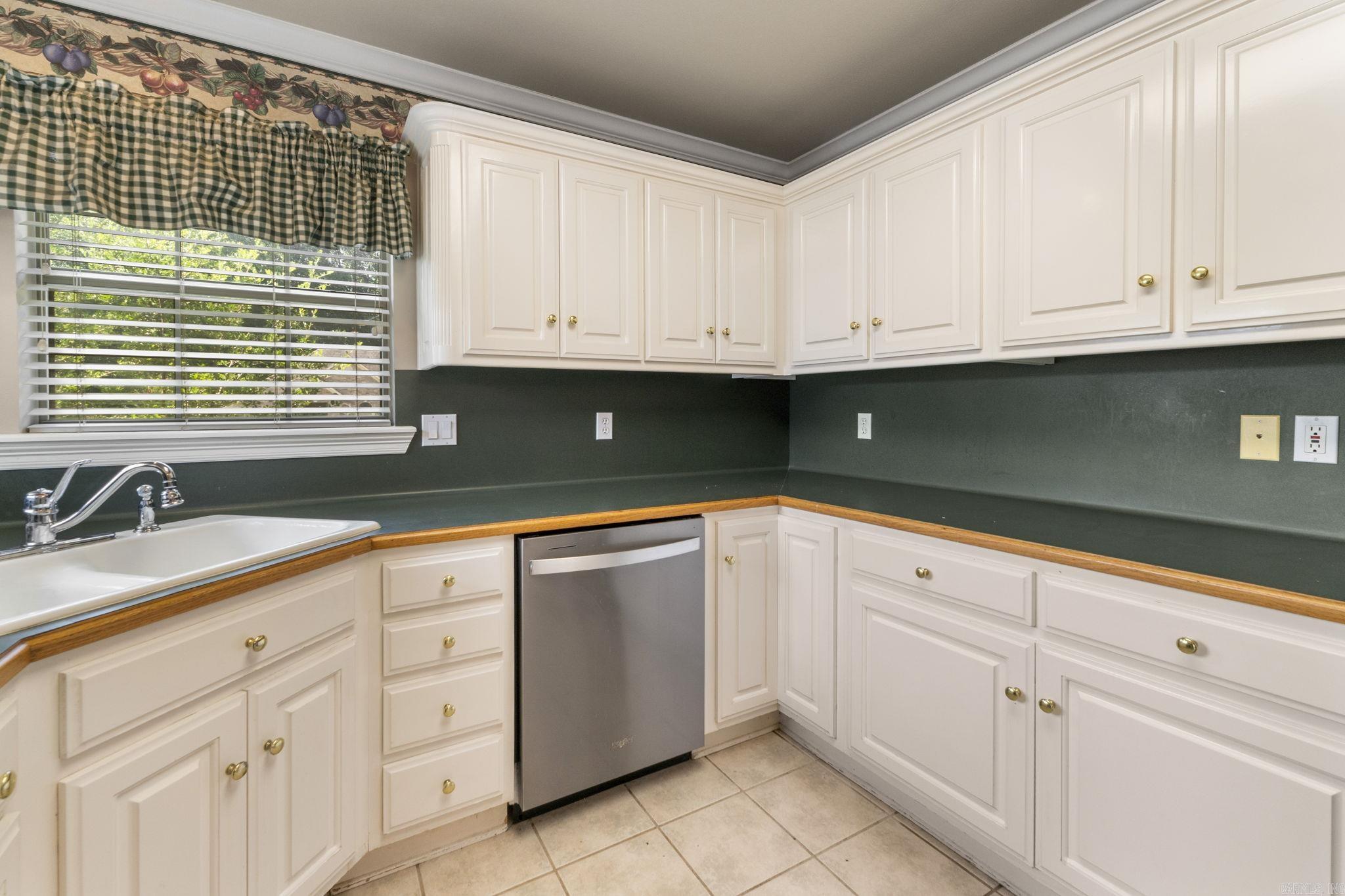 AUTUMN WOOD ESTATES - Residential