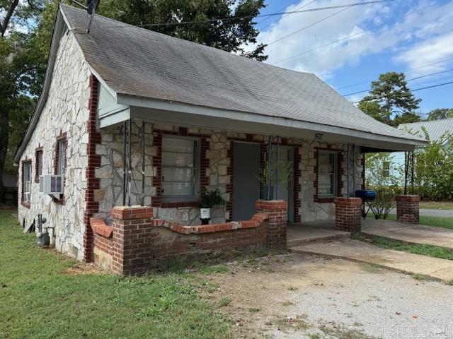 WANT NUMBERS THAT WORK!?! Try 2 houses-$99,900. Monthly rental income $1250.  These have been easy to keep rented & are affordable investments. Seller's insurance provider is through Shelter Insurance Co & seller's pay $729 for both annually. 2024 RE taxes were approx. $455.00 for both. 1289 Addie Street is 3BR/1.50 BA mostly stone & brick house with monthly rental income of $750. 1285 Addie Street is a 2BR/1BA home with a metal roof that is approximately 3 years old & currently leased for $500 a month. Both had $300 security deposits. Listing agent will provide lease agreements to prospective buyers upon request & notice will be required for showings due to scheduling with tenants. Purchases will be as-is. Both have refrigerators, cookstoves, window ac & wall heaters that will convey.