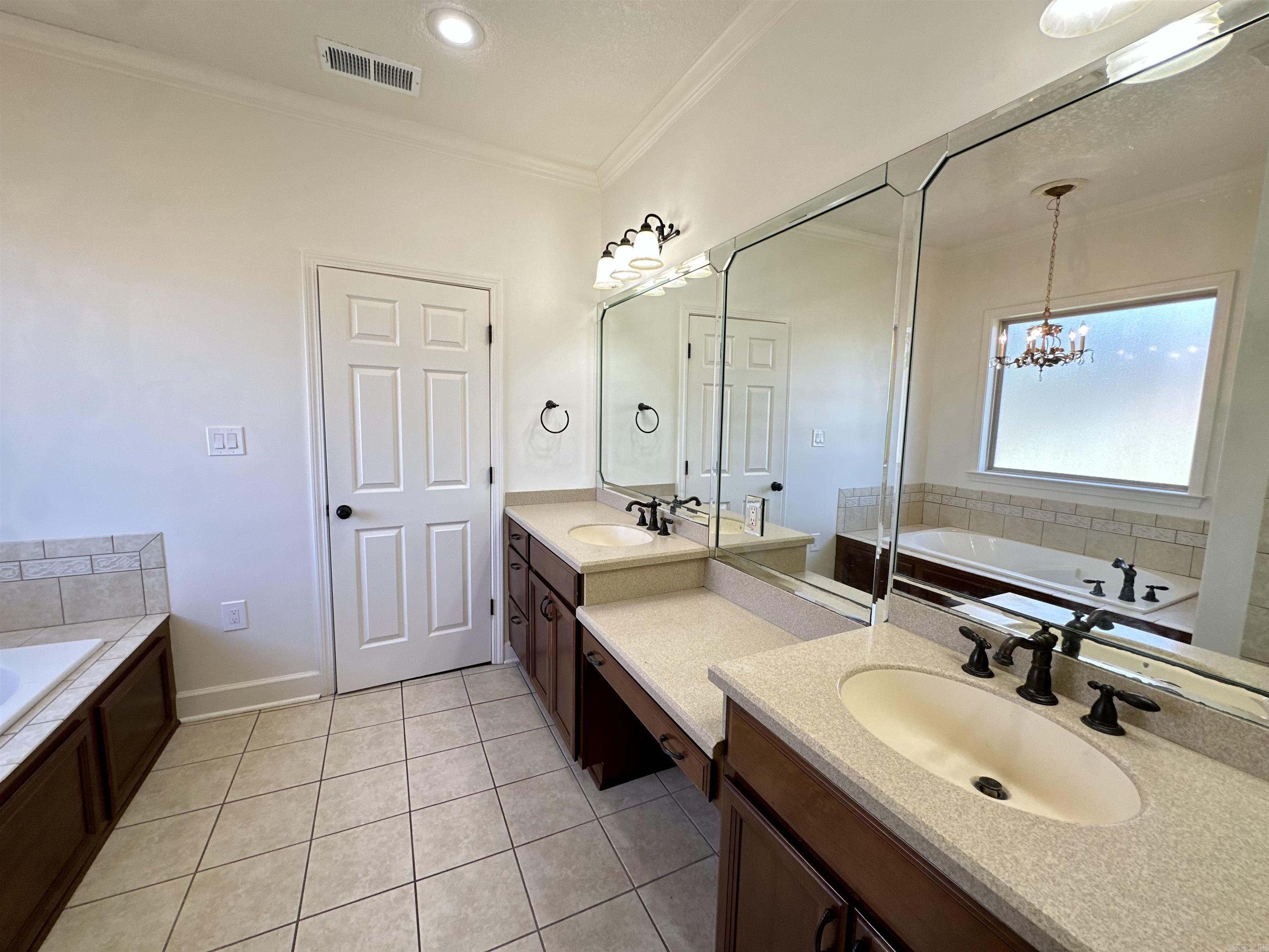 CHAPEL HILL - Residential