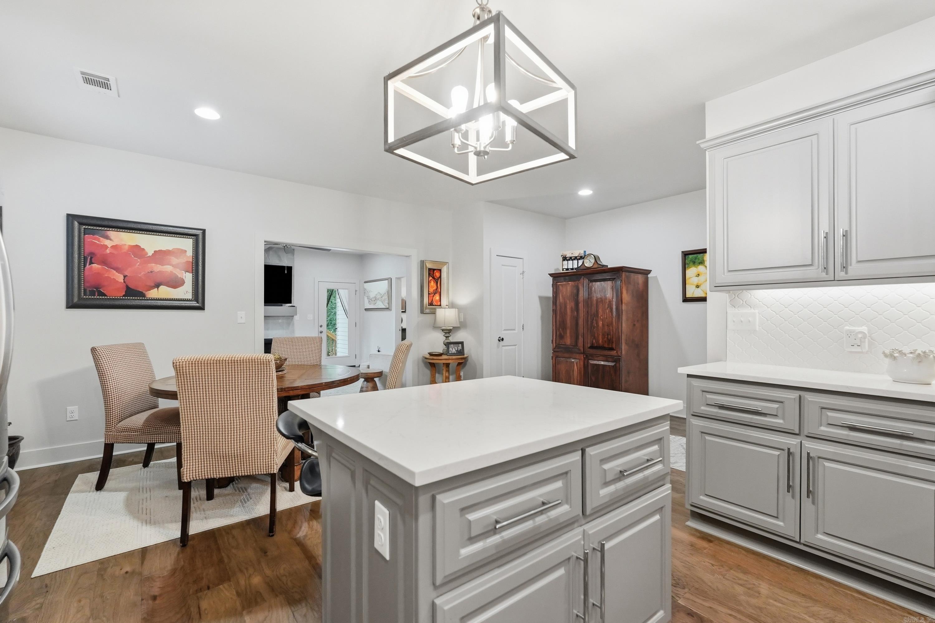GIBRALTER HGTS - Residential