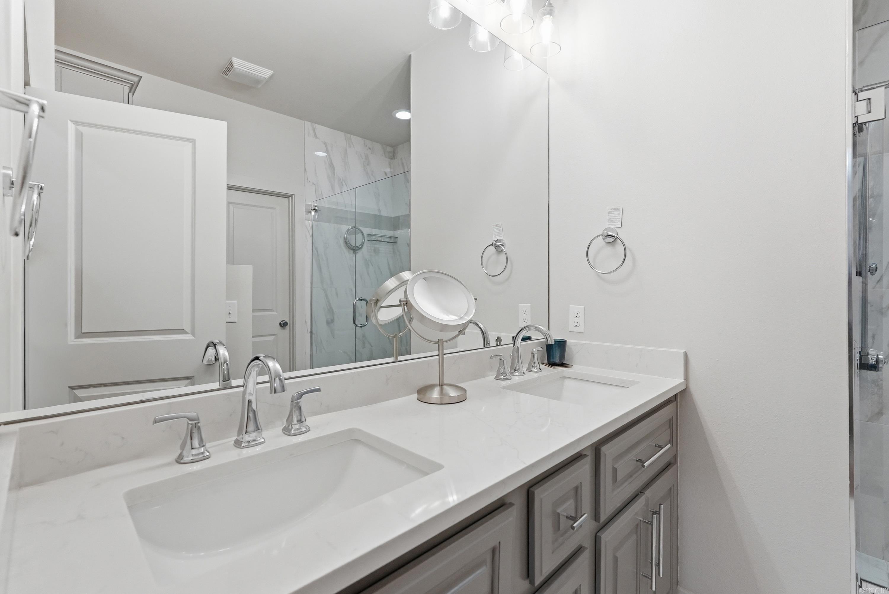 GIBRALTER HGTS - Residential