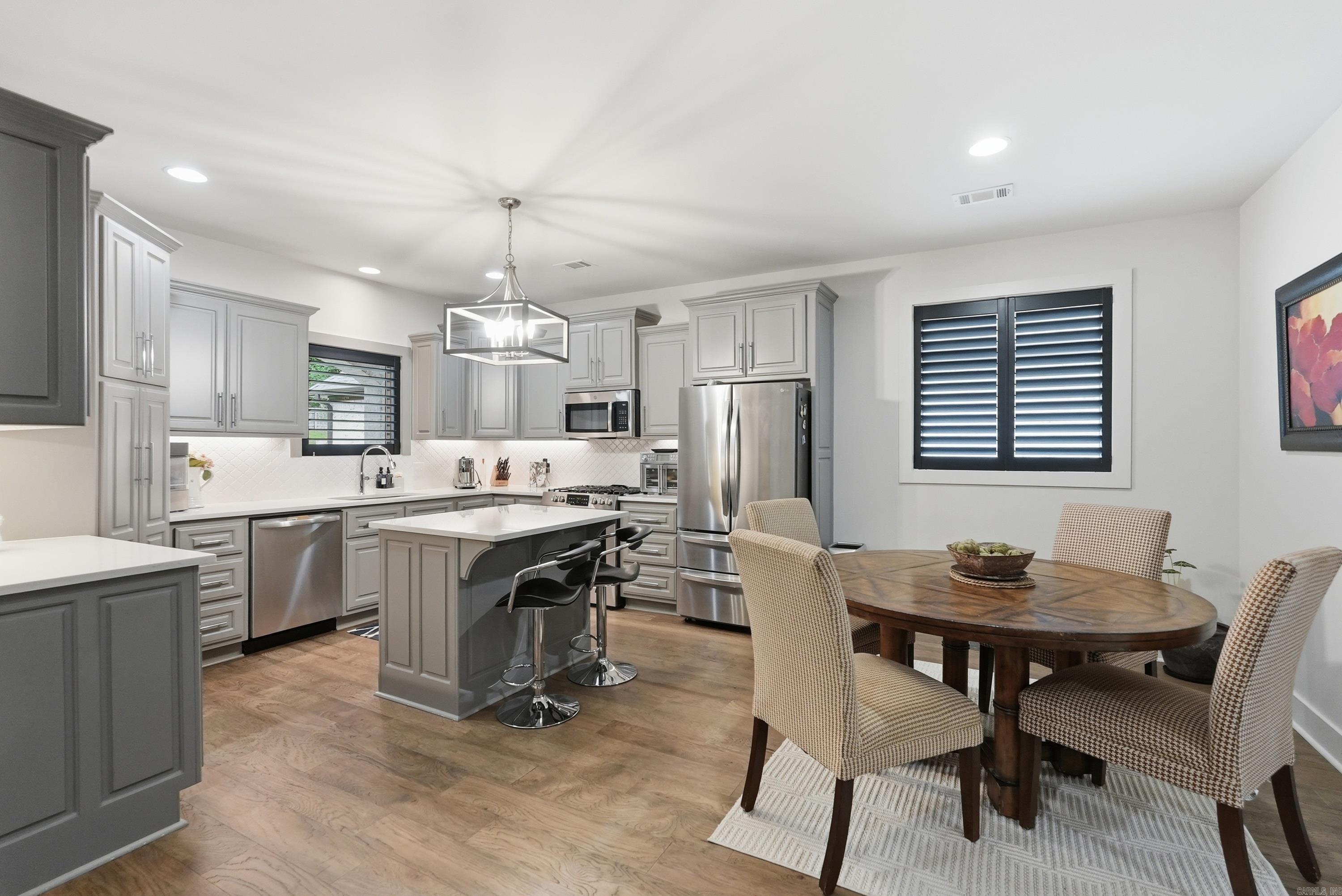 GIBRALTER HGTS - Residential