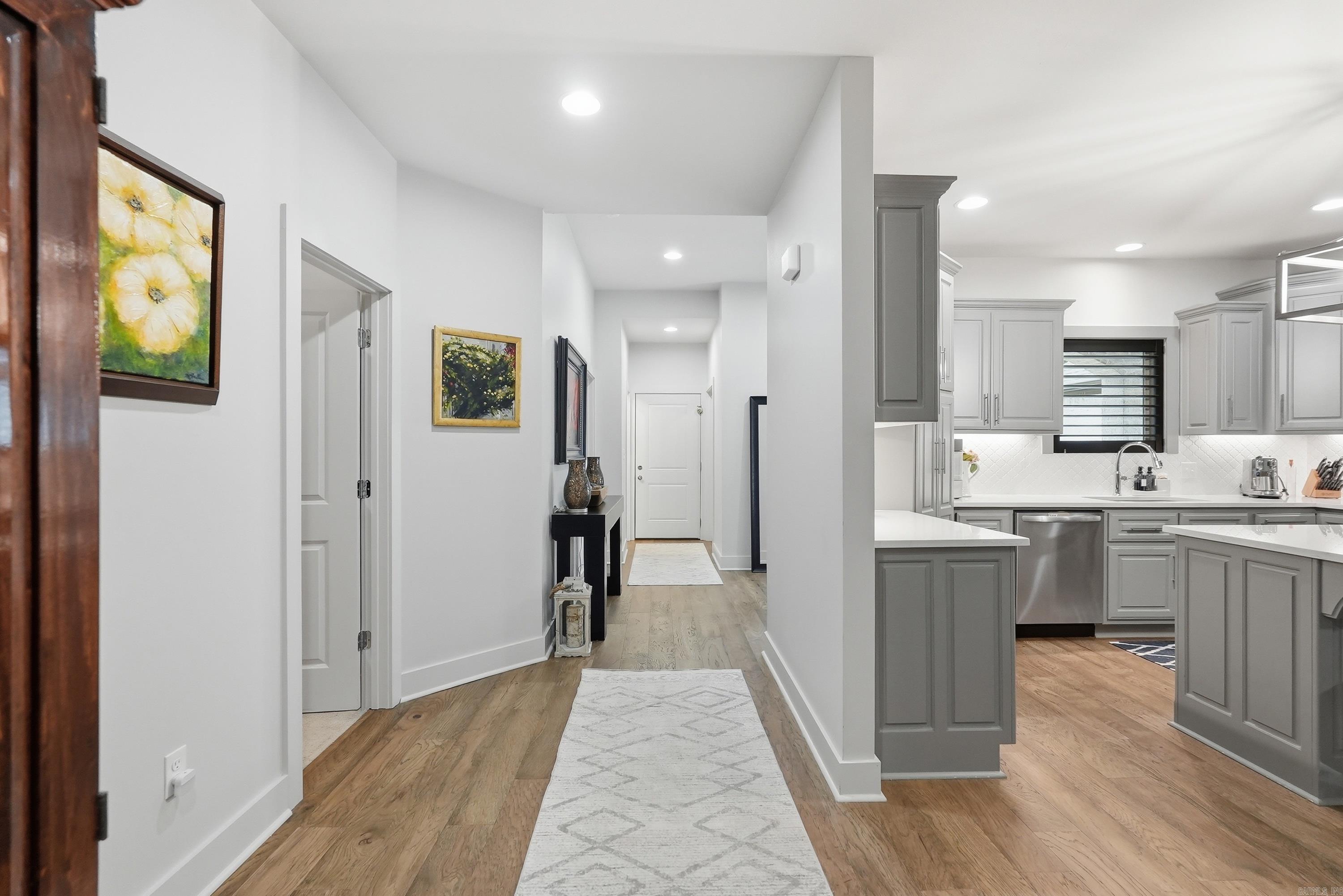 GIBRALTER HGTS - Residential