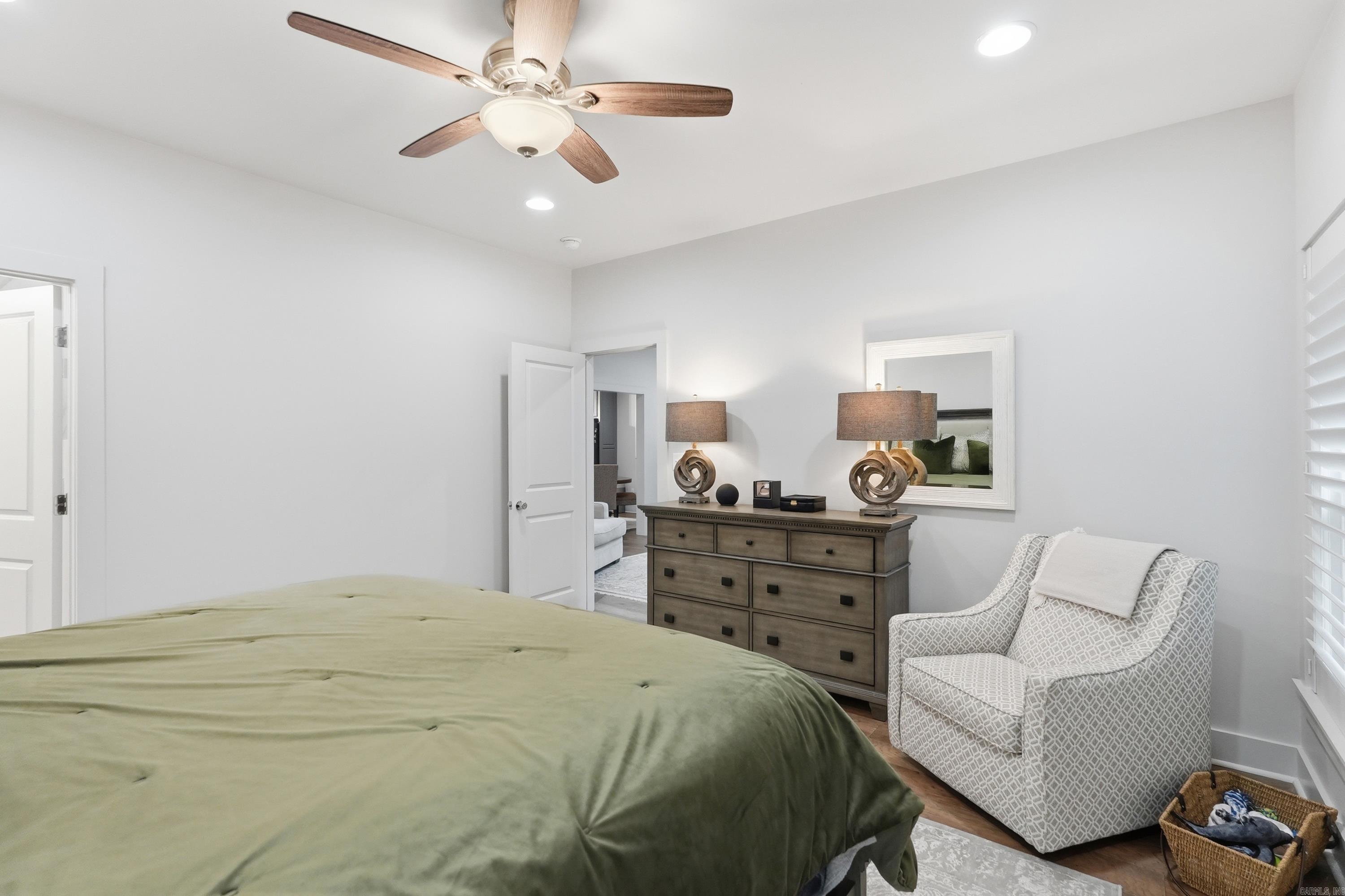 GIBRALTER HGTS - Residential