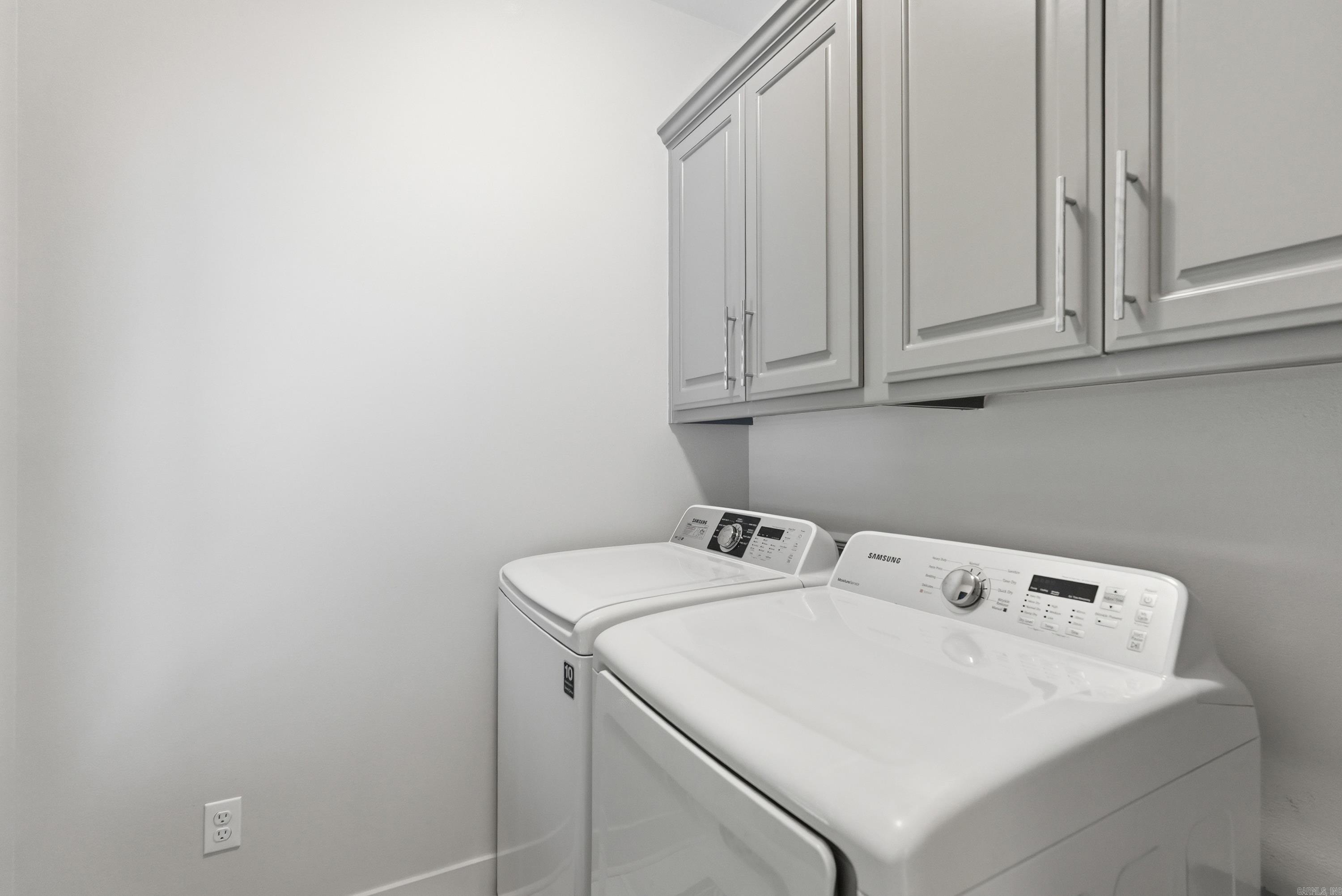 GIBRALTER HGTS - Residential