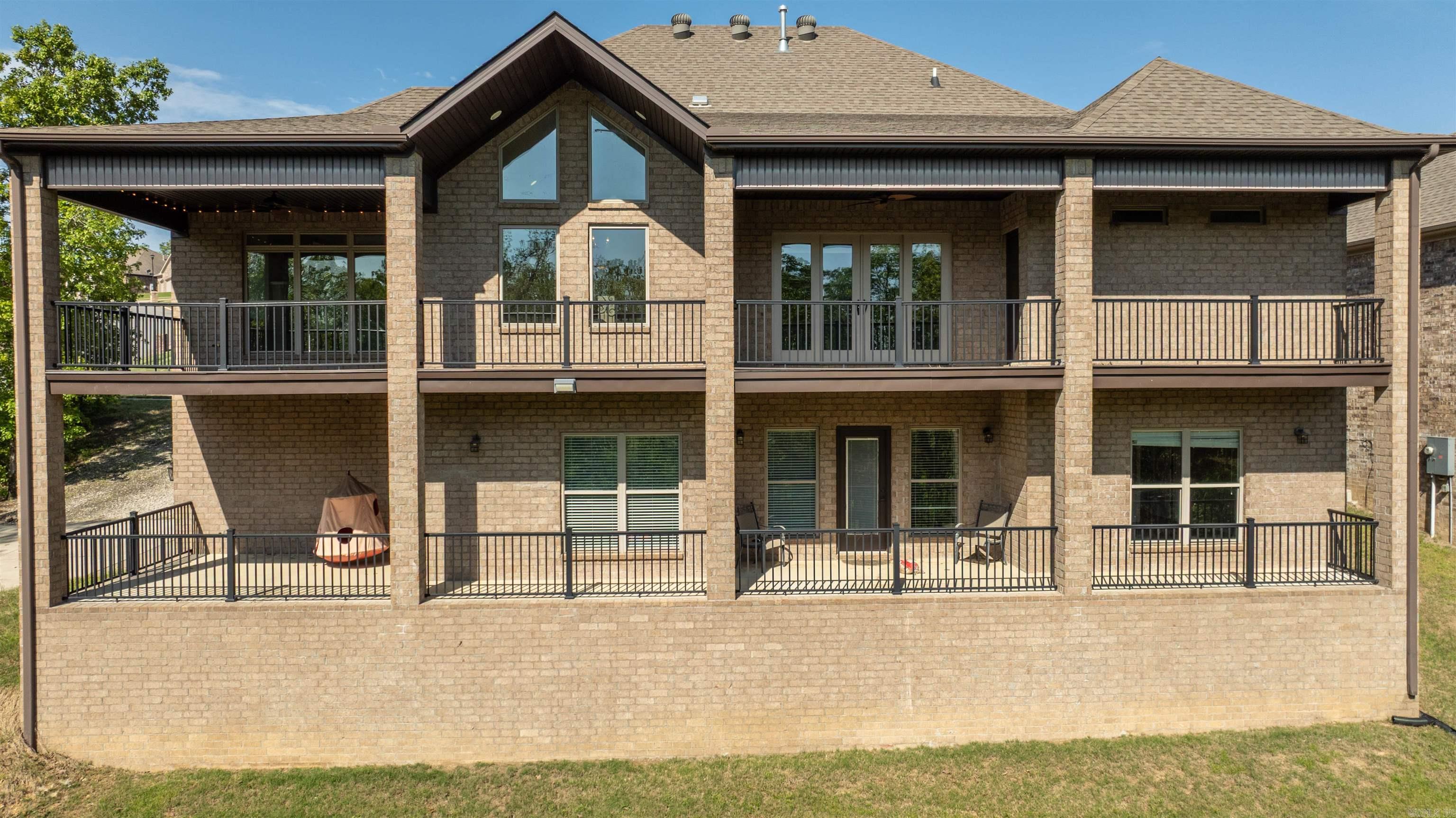 MILLERS CROSSING - Residential