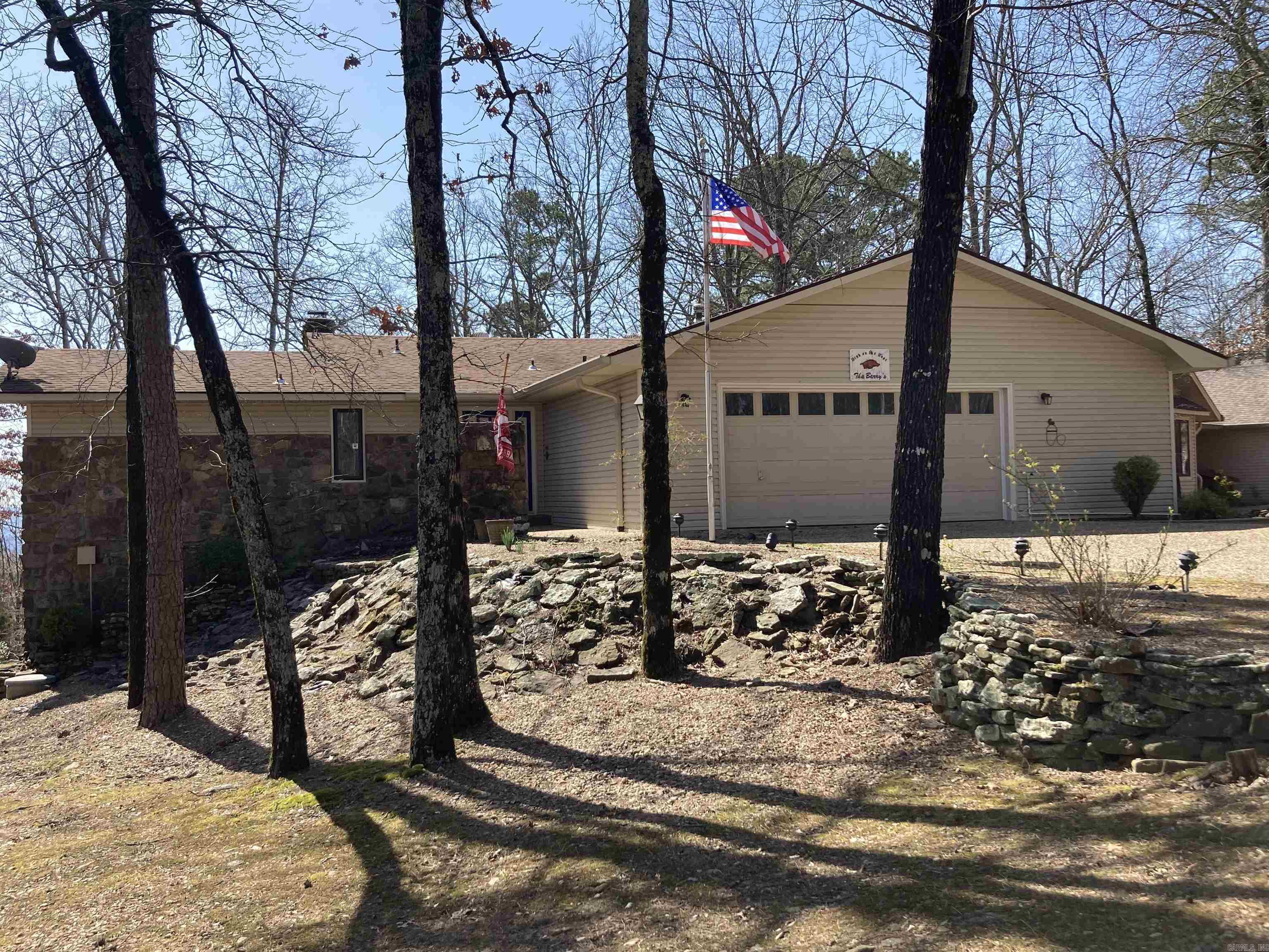 INDIAN HILLS - Residential
