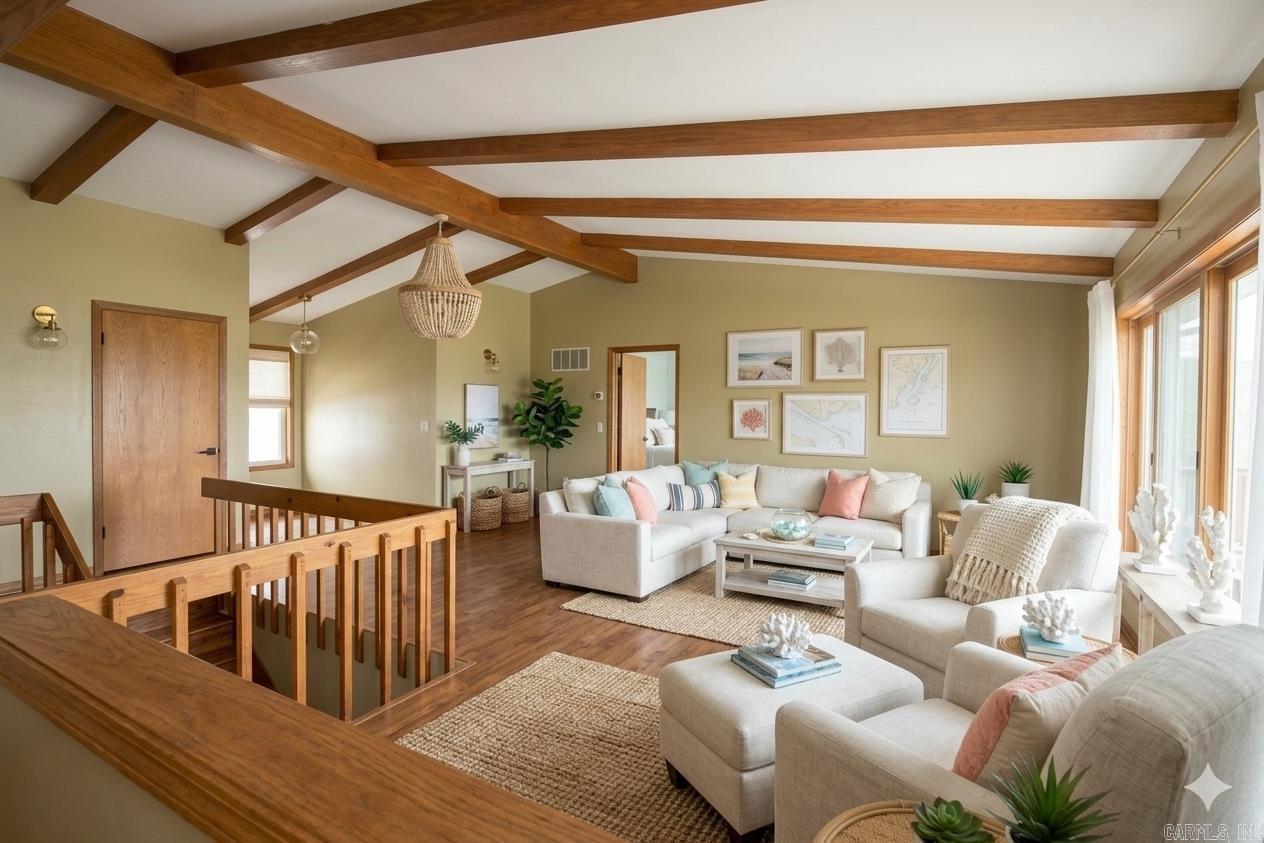 INDIAN HILLS - Residential