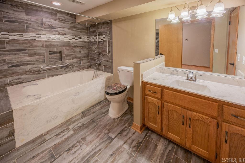 INDIAN HILLS - Residential