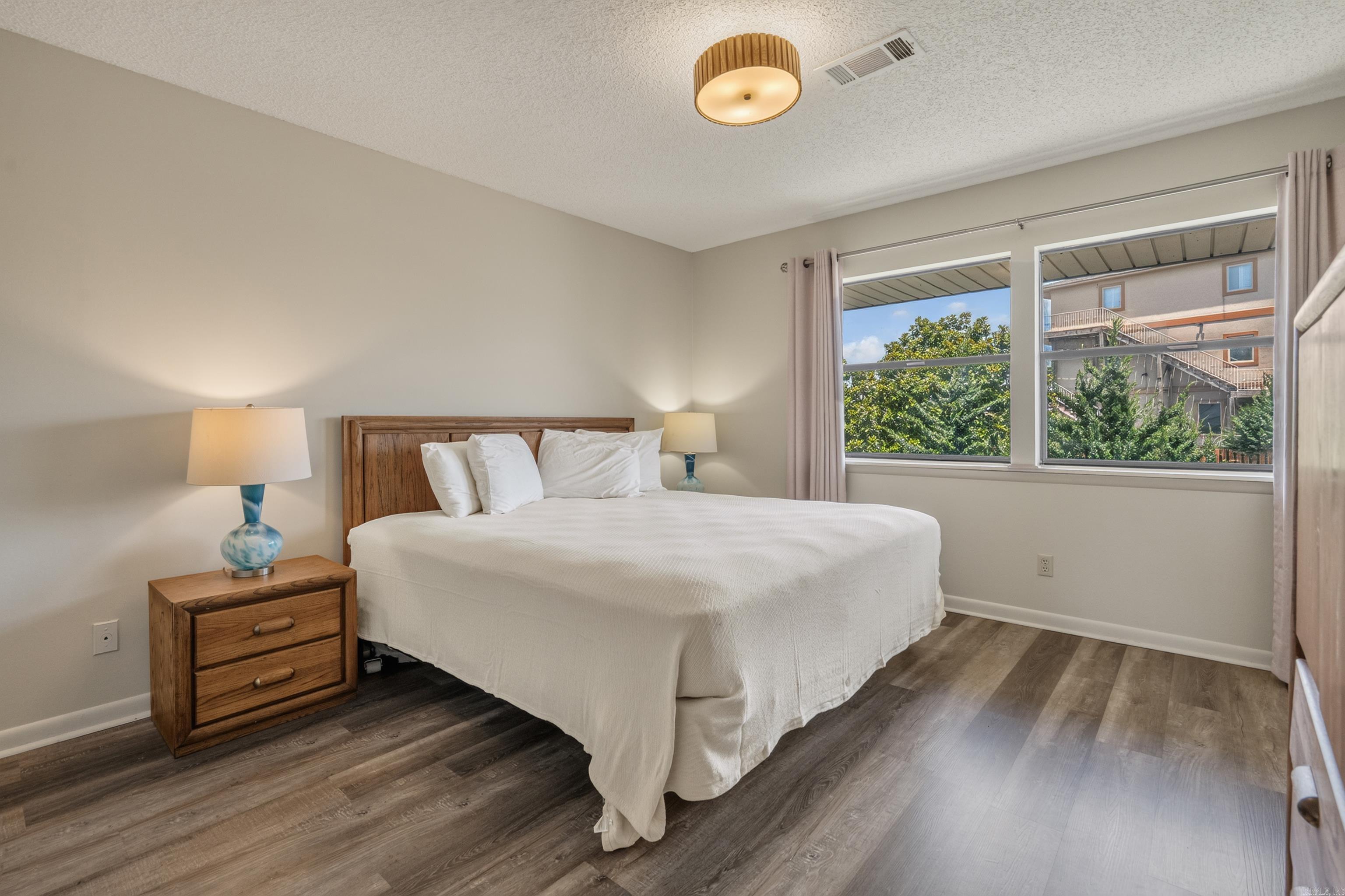 EMERALD ISLE HPR - Residential