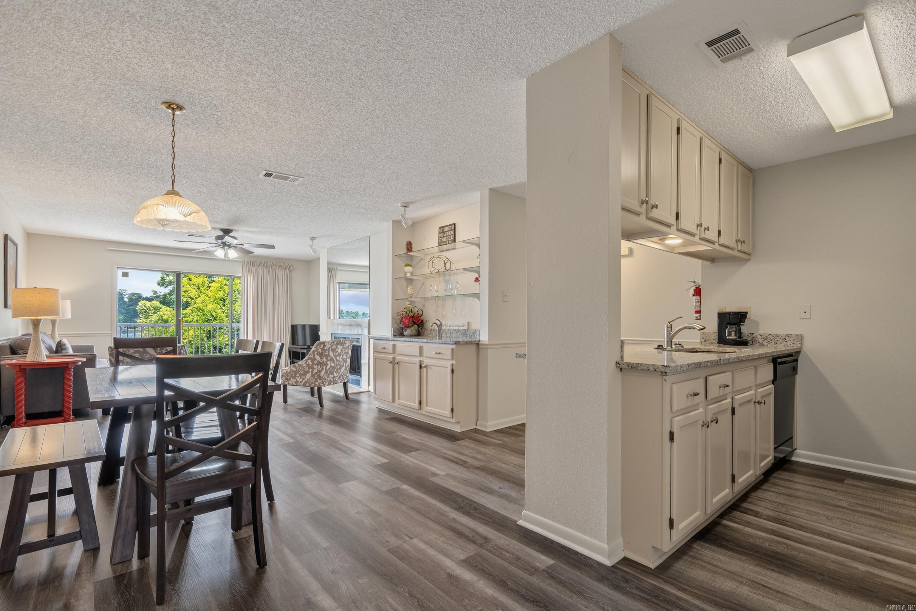 EMERALD ISLE HPR - Residential