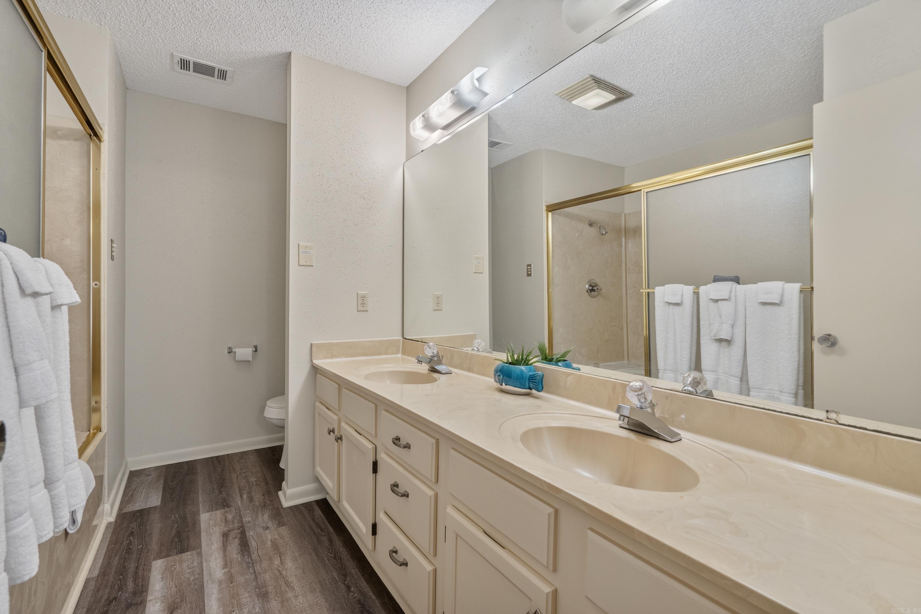 EMERALD ISLE HPR - Residential