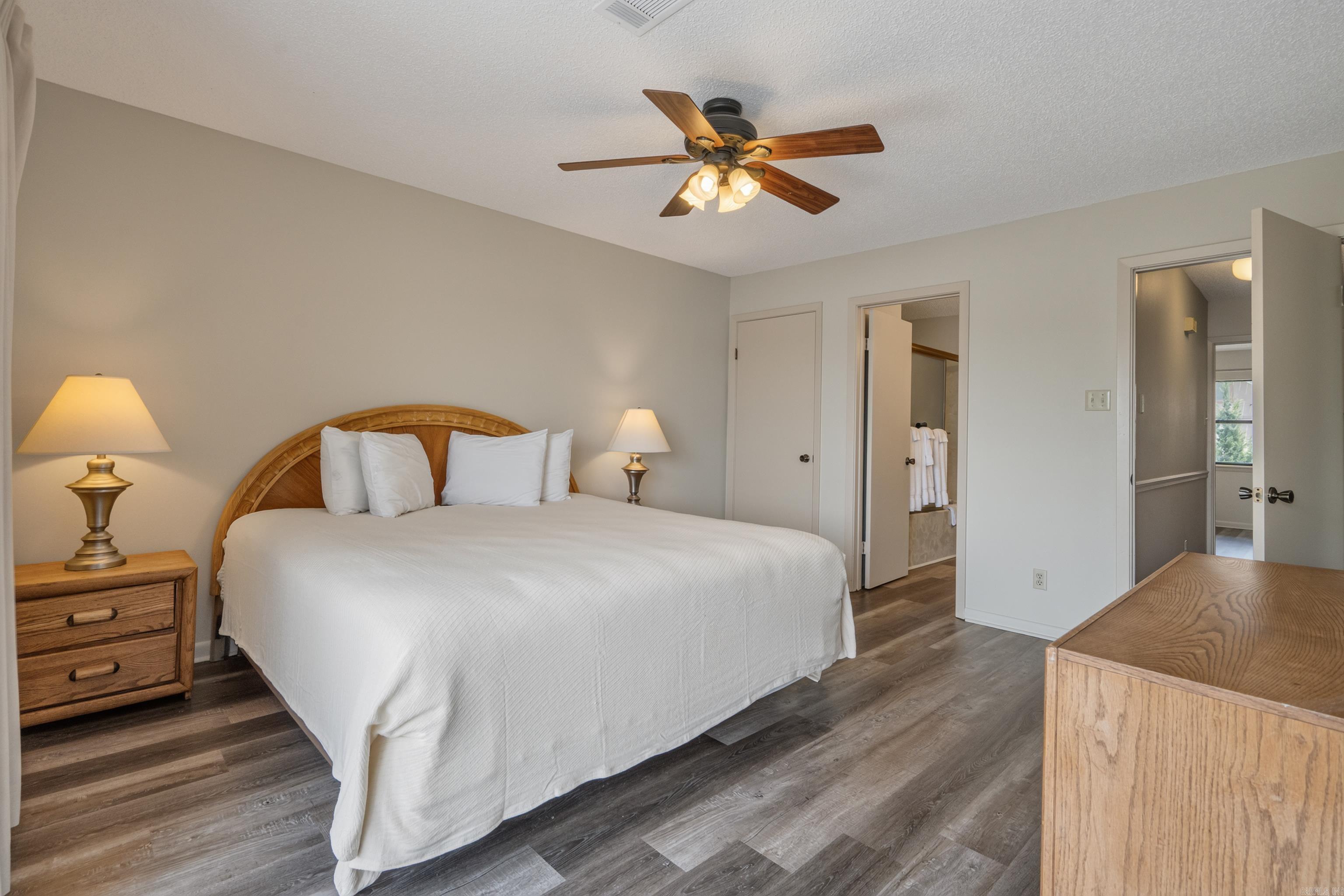 EMERALD ISLE HPR - Residential