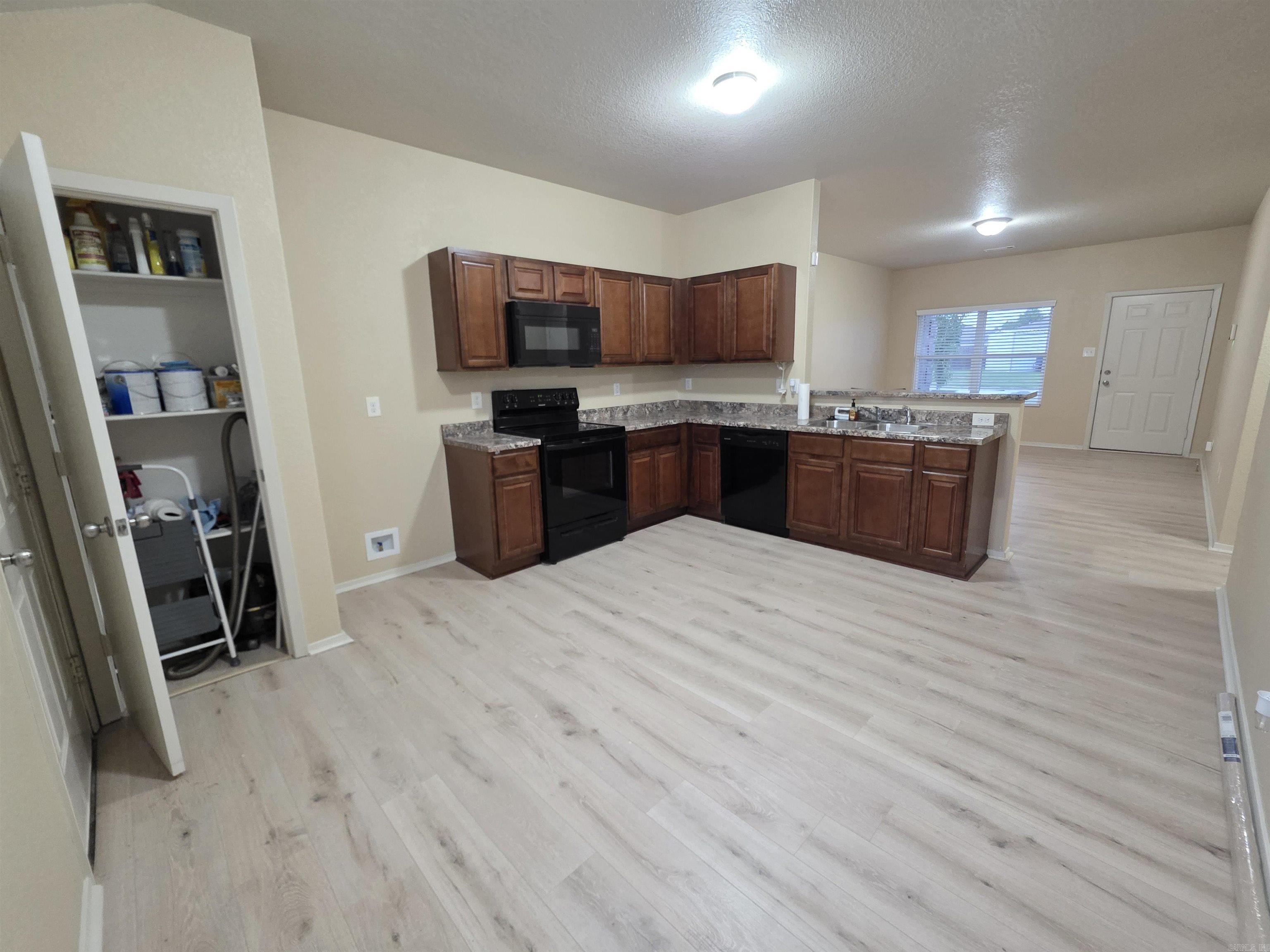 Faulkner Crossing - Residential