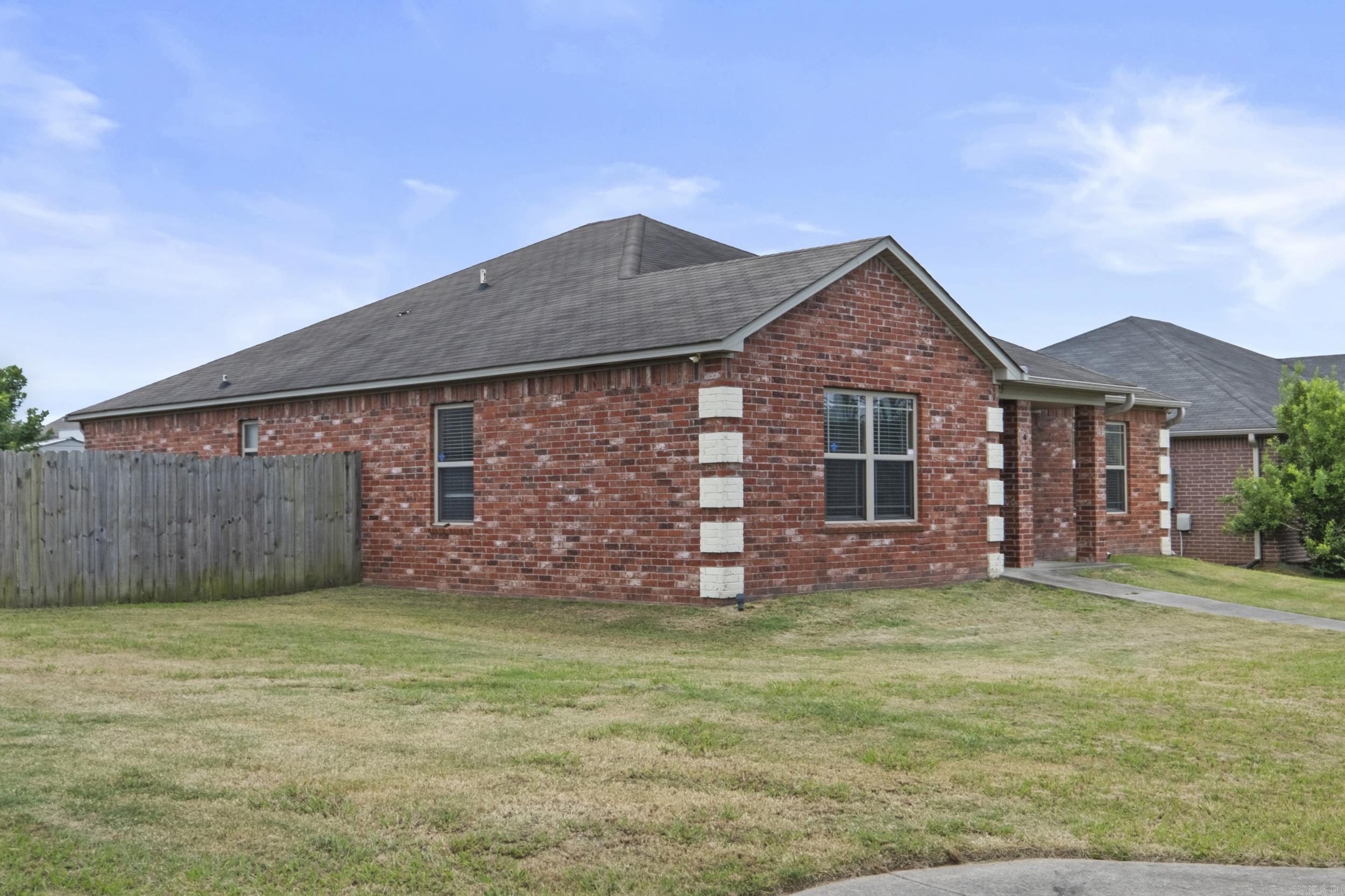 TRAMMEL GARDENS - Residential