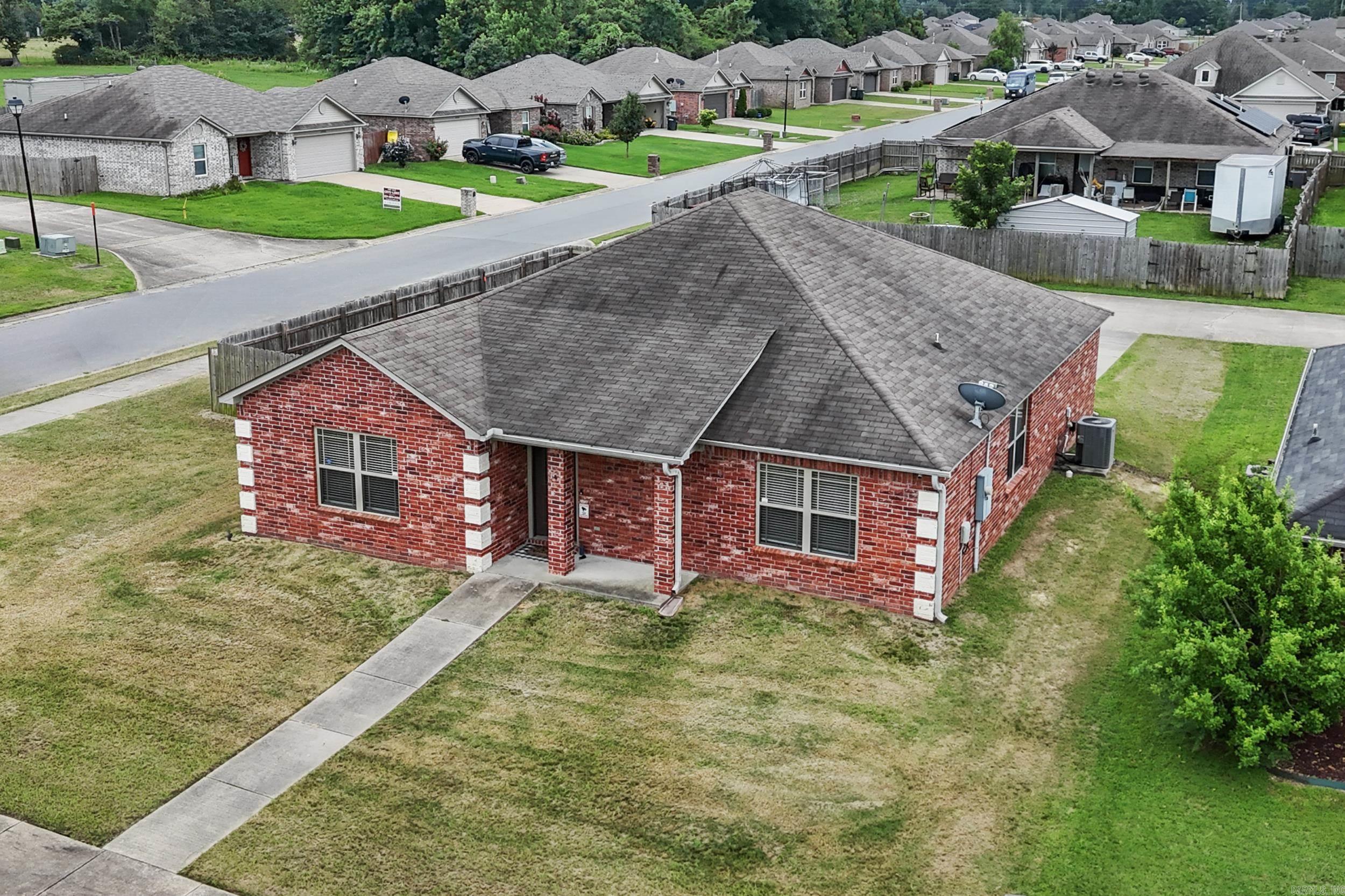 TRAMMEL GARDENS - Residential