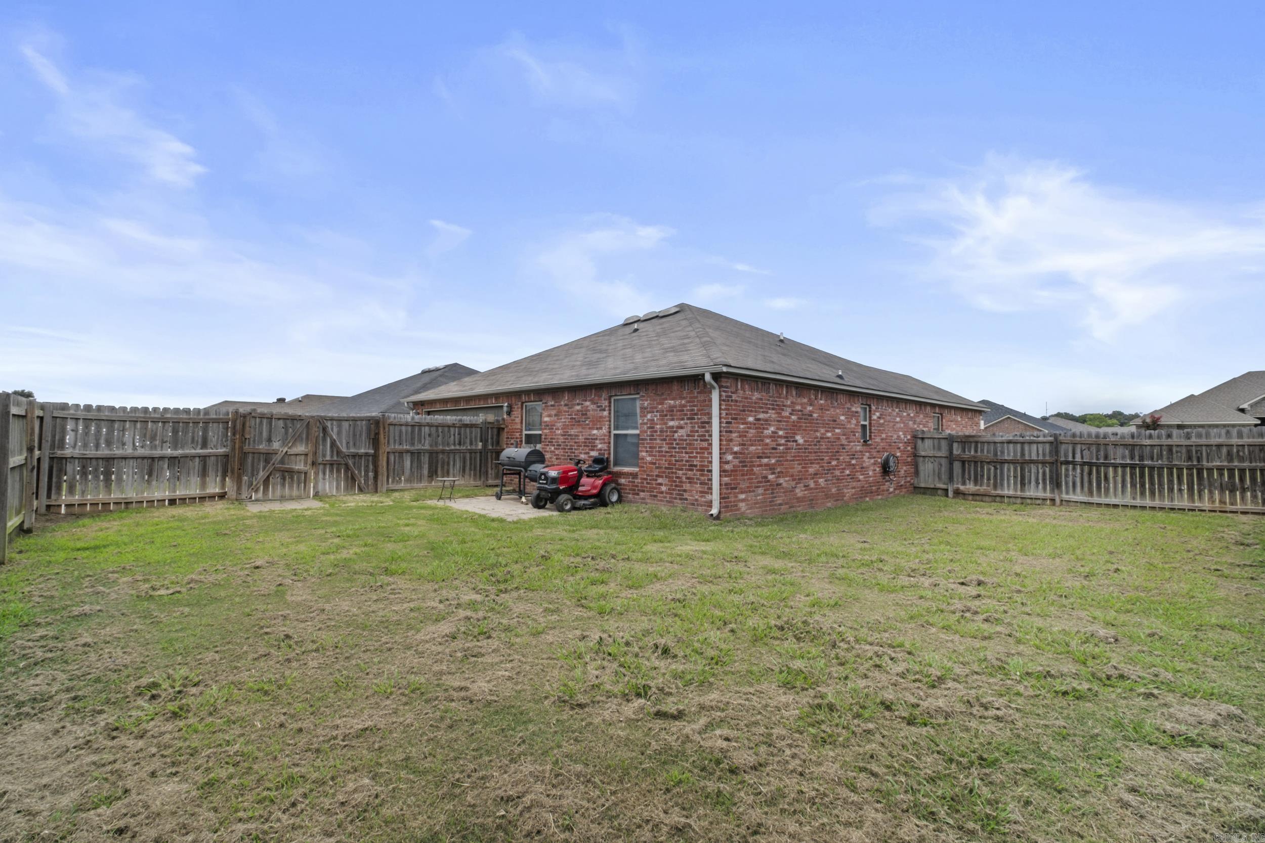 TRAMMEL GARDENS - Residential