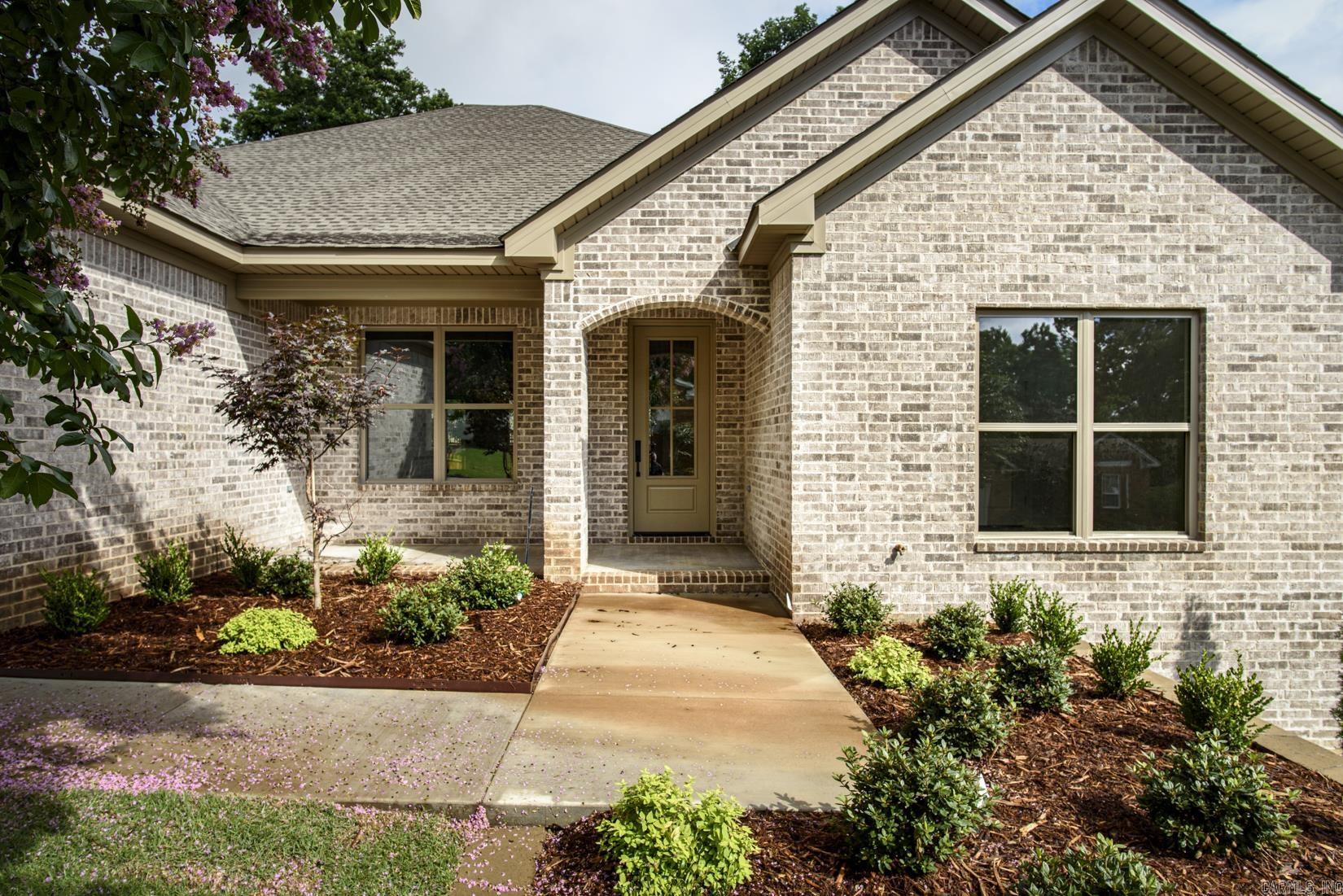CHENAL VALLEY DUQUESNE COMMUNITY - Residential