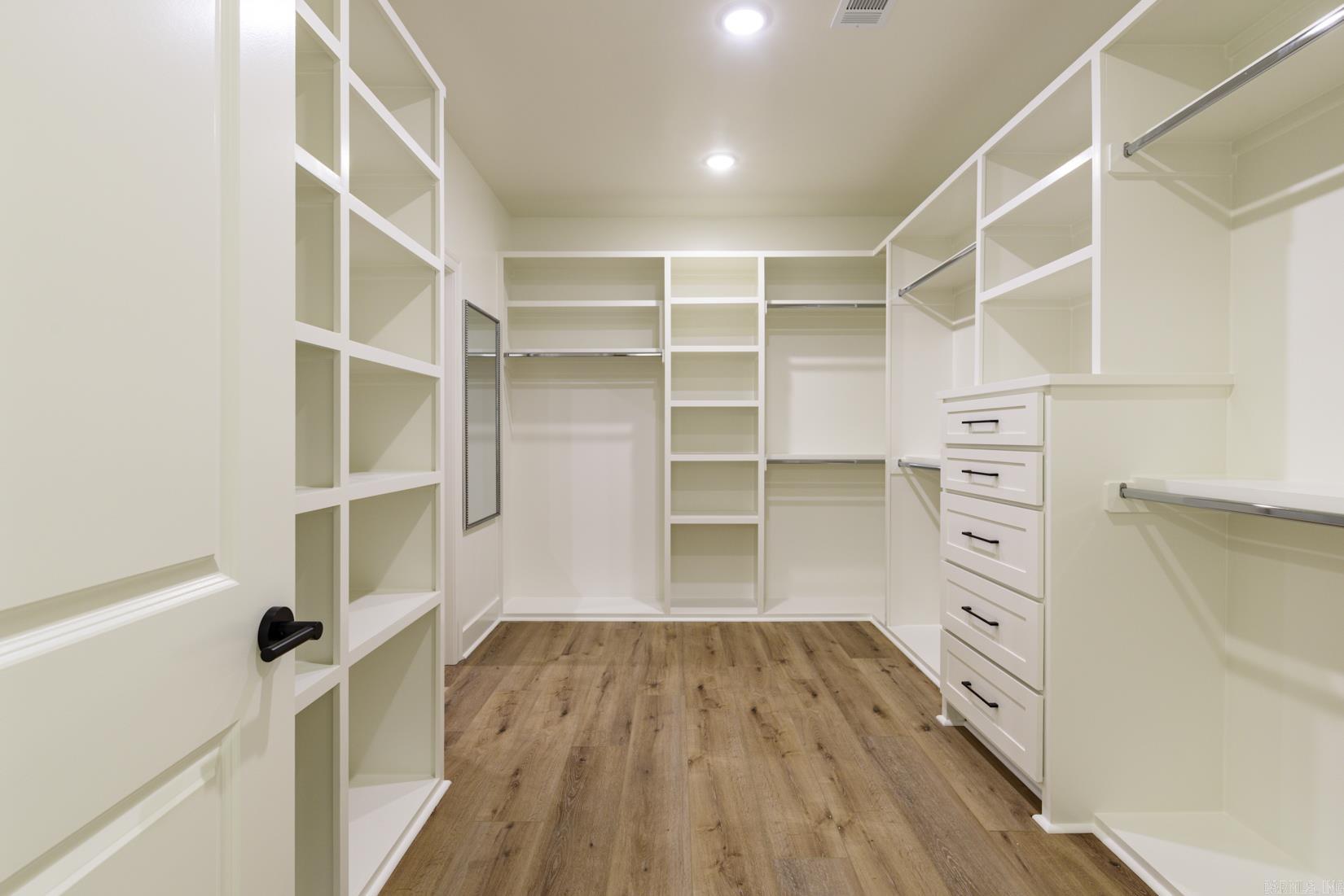 CHENAL VALLEY DUQUESNE COMMUNITY - Residential