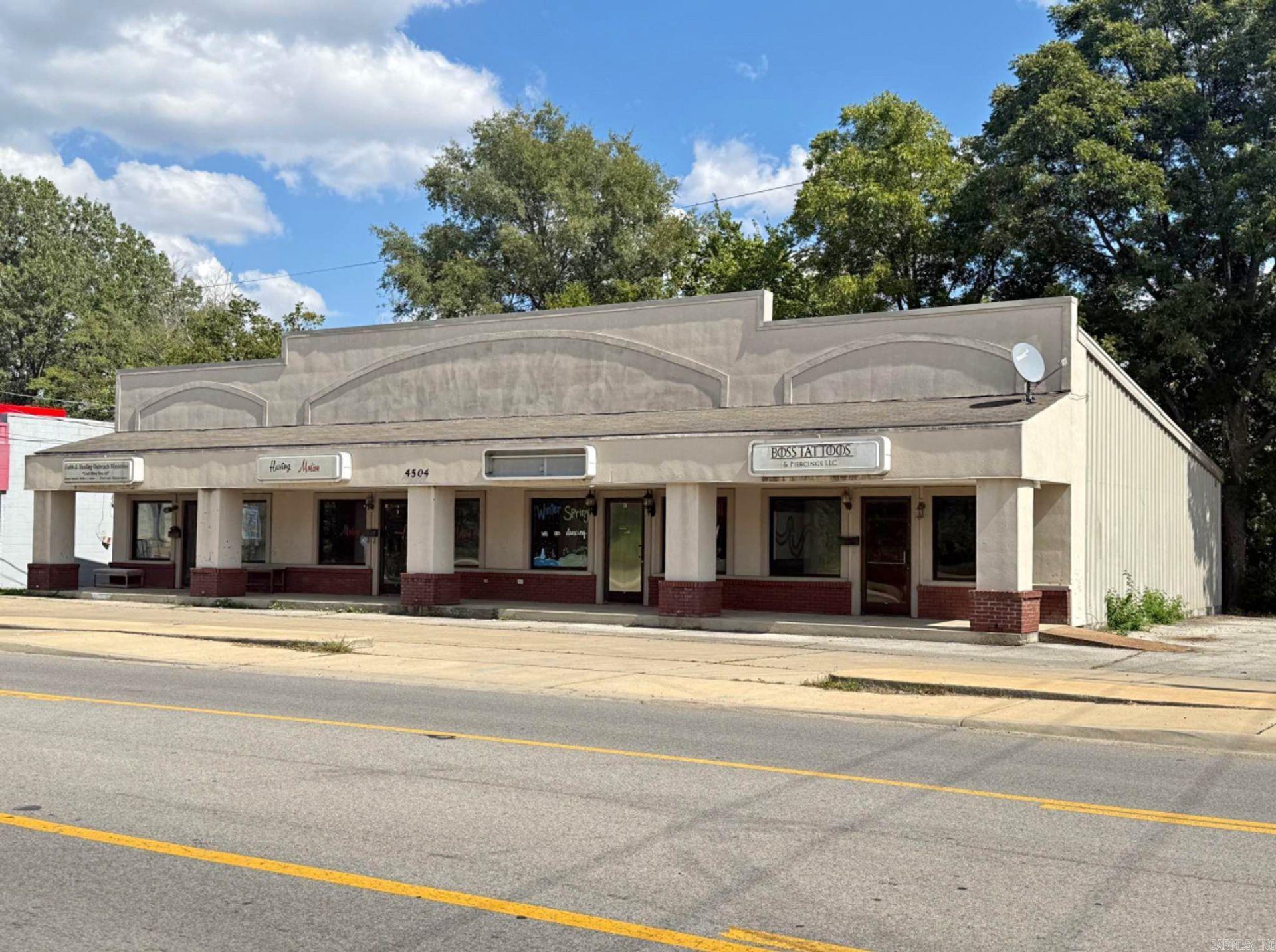 Positioned along East Nettleton Avenue, this 4-unit strip center is a great opportunity for an investor or owner-user looking for a manageable commercial property in Jonesboro. With convenient parking, strong street visibility, and flexible tenant potential, the property is well-suited for retail, office, salon, service, or professional use. East Nettleton serves as a key connector through Jonesboro, with convenient access to surrounding neighborhoods, schools, commercial areas, and major routes. Public records indicate the property was built in 1990 and sits on approximately 0.31 acres. Buyer to verify square footage, zoning, leases, income, expenses, and permitted uses. A solid small commercial asset in an established Jonesboro location.
