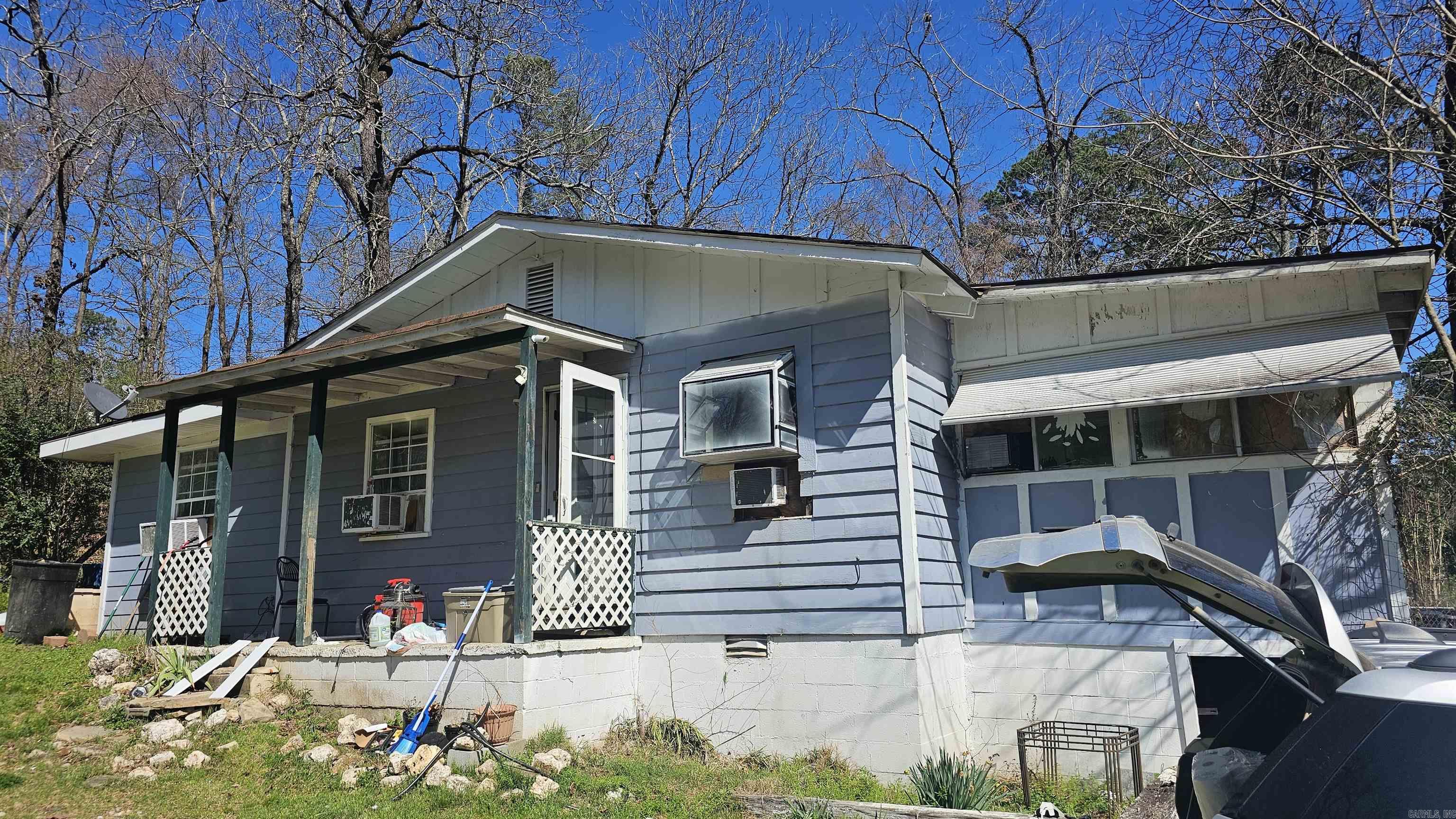 INVESTOR SPECIAL! This 3/2 is ripe for a remodel. Whether you're looking at purchasing a fixer-upper for your first home, or a project to remodel and rent out, this home is the one for you! Don't miss out!  Property is Bank-Owned, and will look at any and all offers.  HOME TO BE SOLD AS-IS, WHERE-IS, ON NO FAULTS BASIS