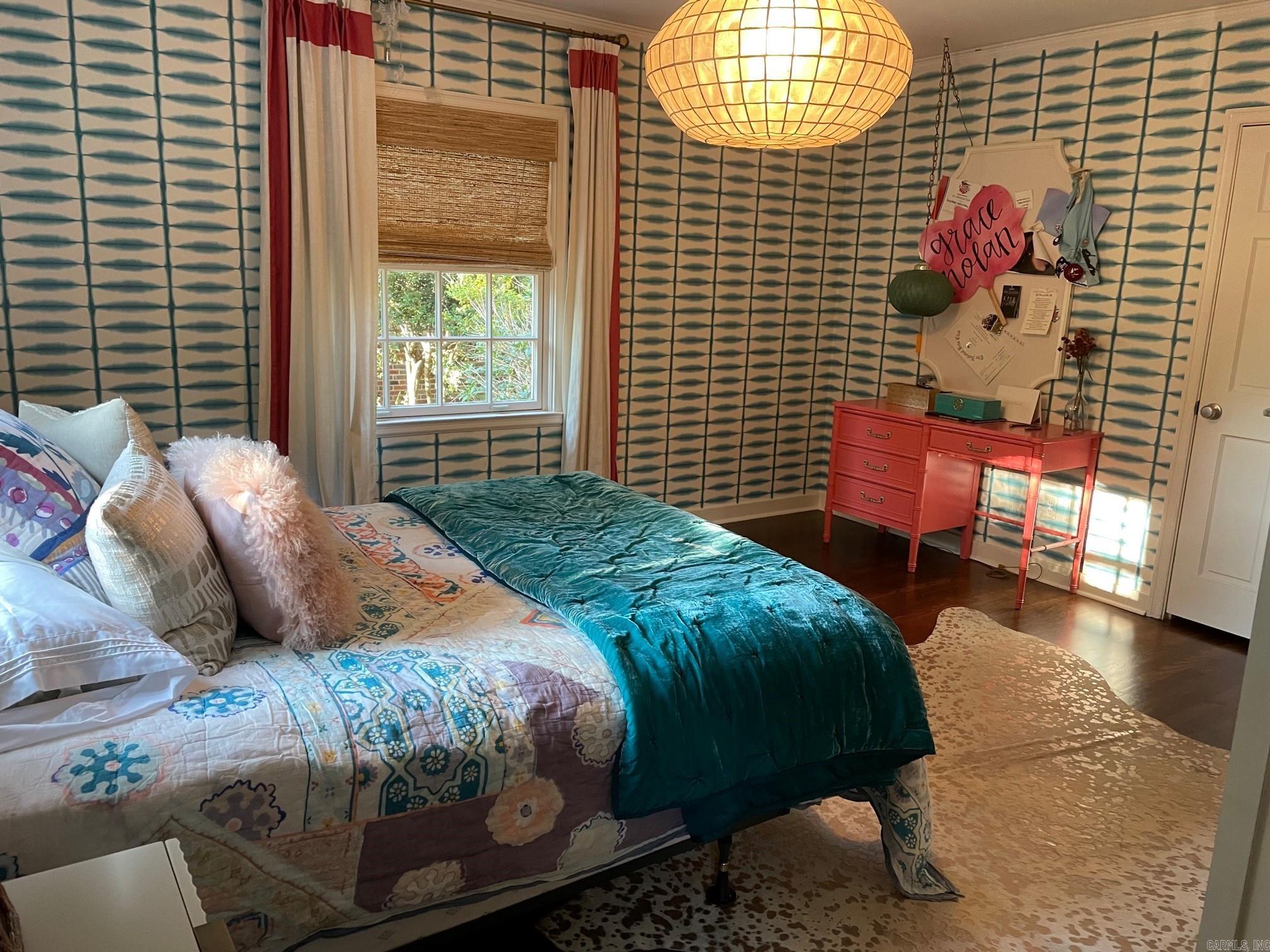 BEVERLY PLACE - Residential