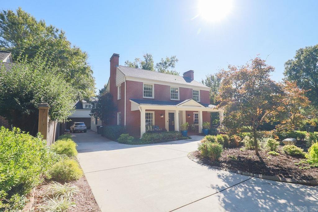 BEVERLY PLACE - Residential