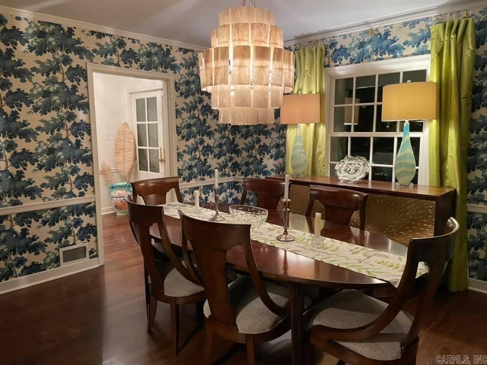BEVERLY PLACE - Residential