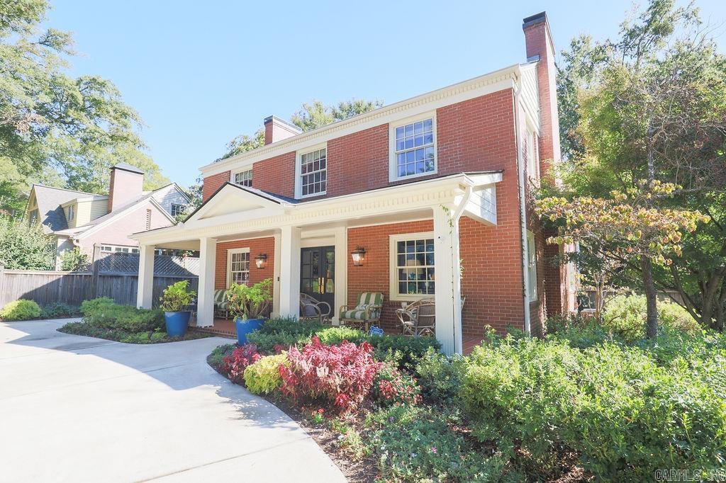 BEVERLY PLACE - Residential