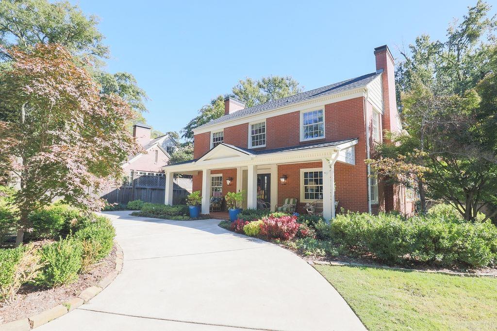 BEVERLY PLACE - Residential