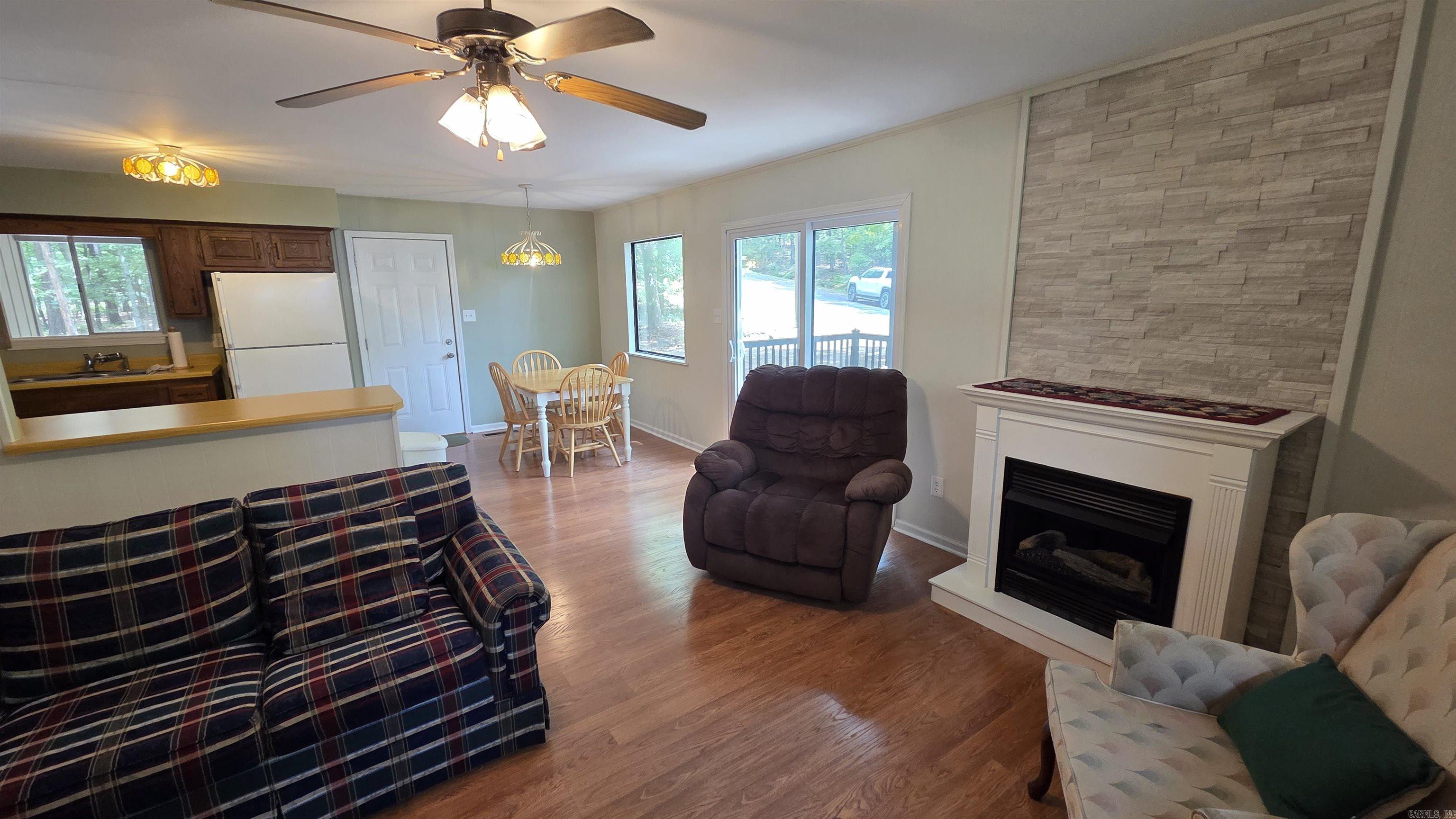LAKEWOOD - Residential