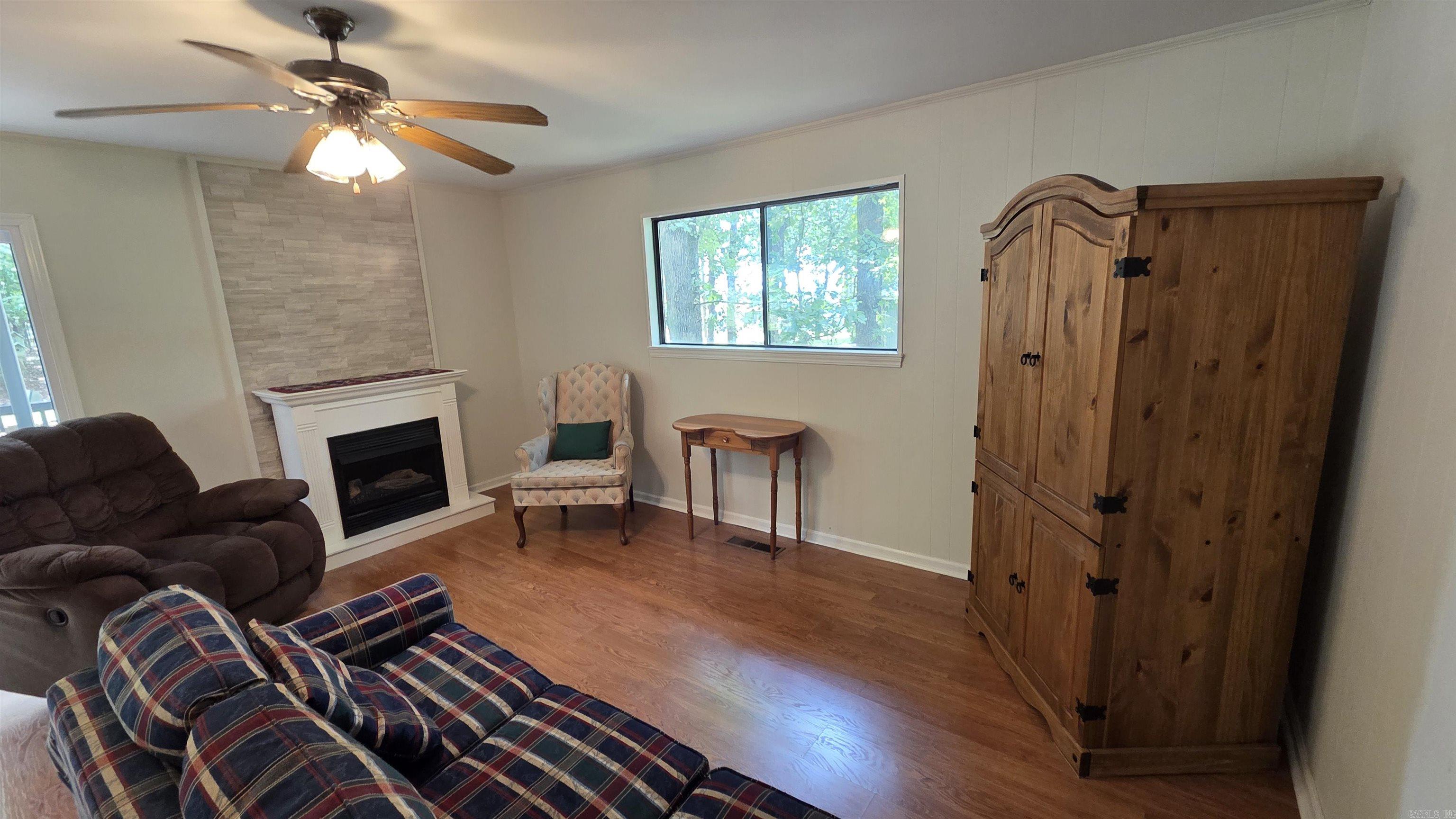 LAKEWOOD - Residential