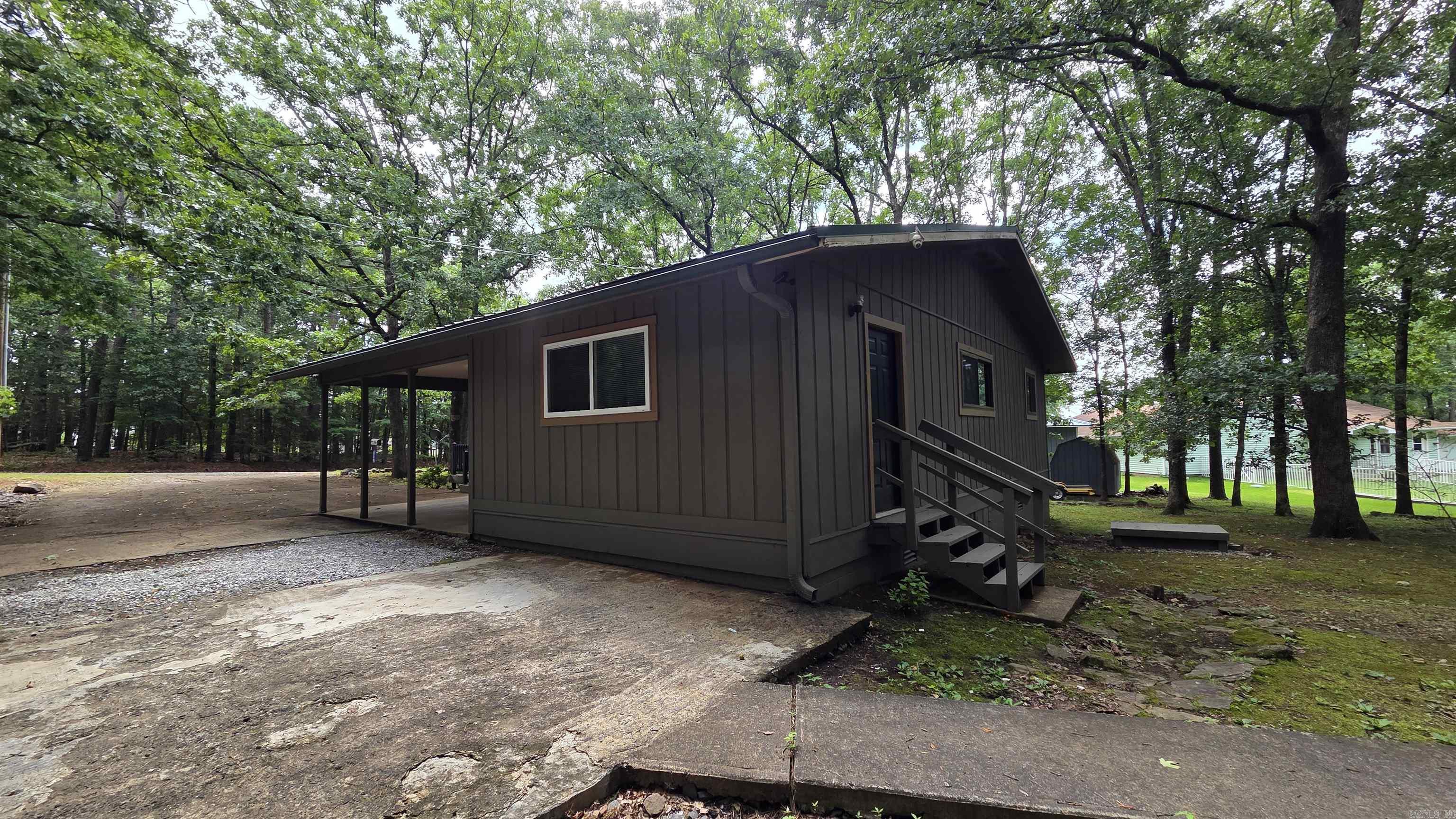LAKEWOOD - Residential