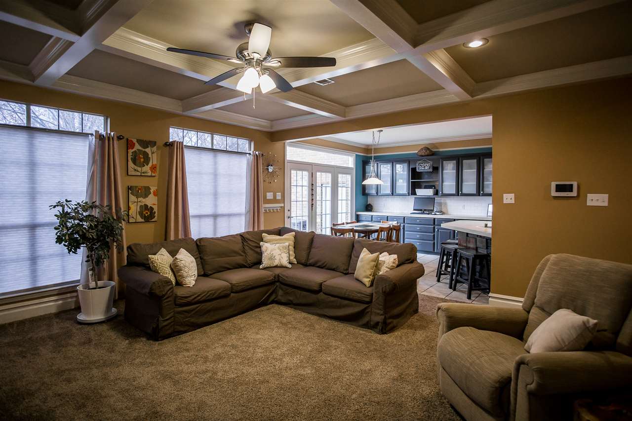 Royal Oaks - Residential