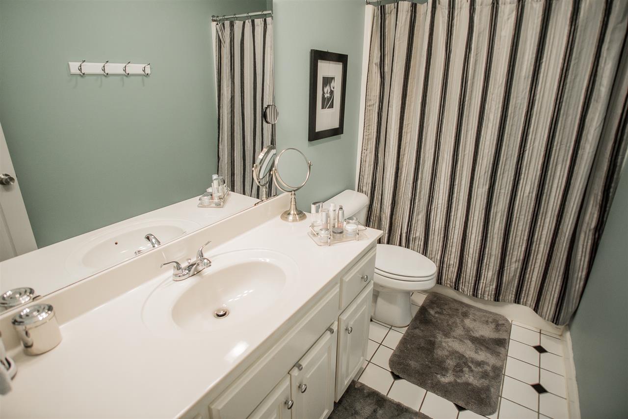 Royal Oaks - Residential