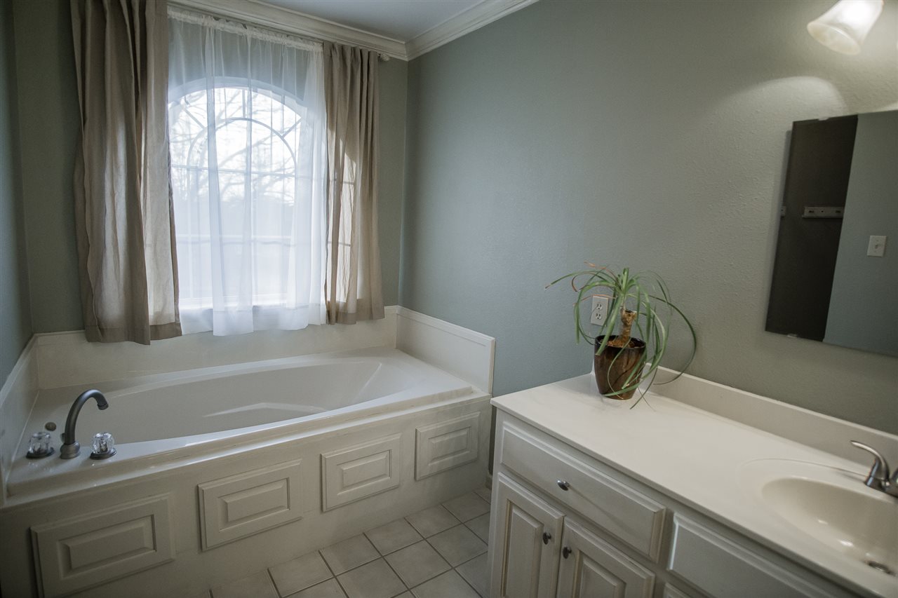 Royal Oaks - Residential