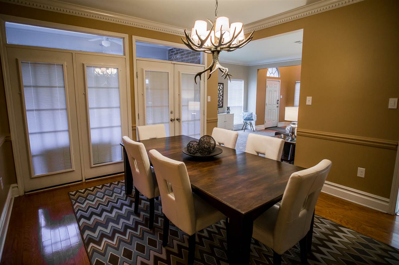 Royal Oaks - Residential
